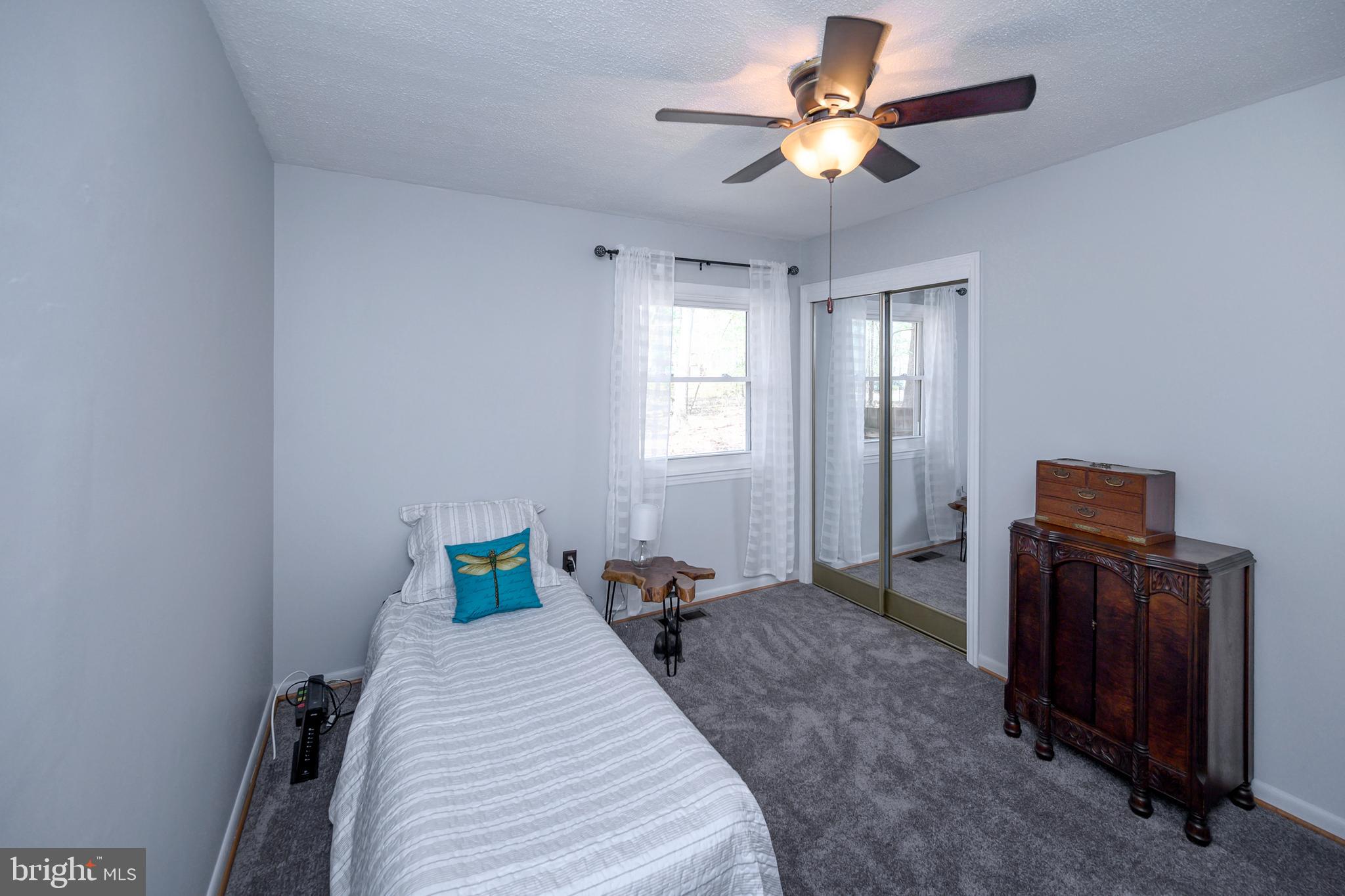 LAKE LAND OR - Residential