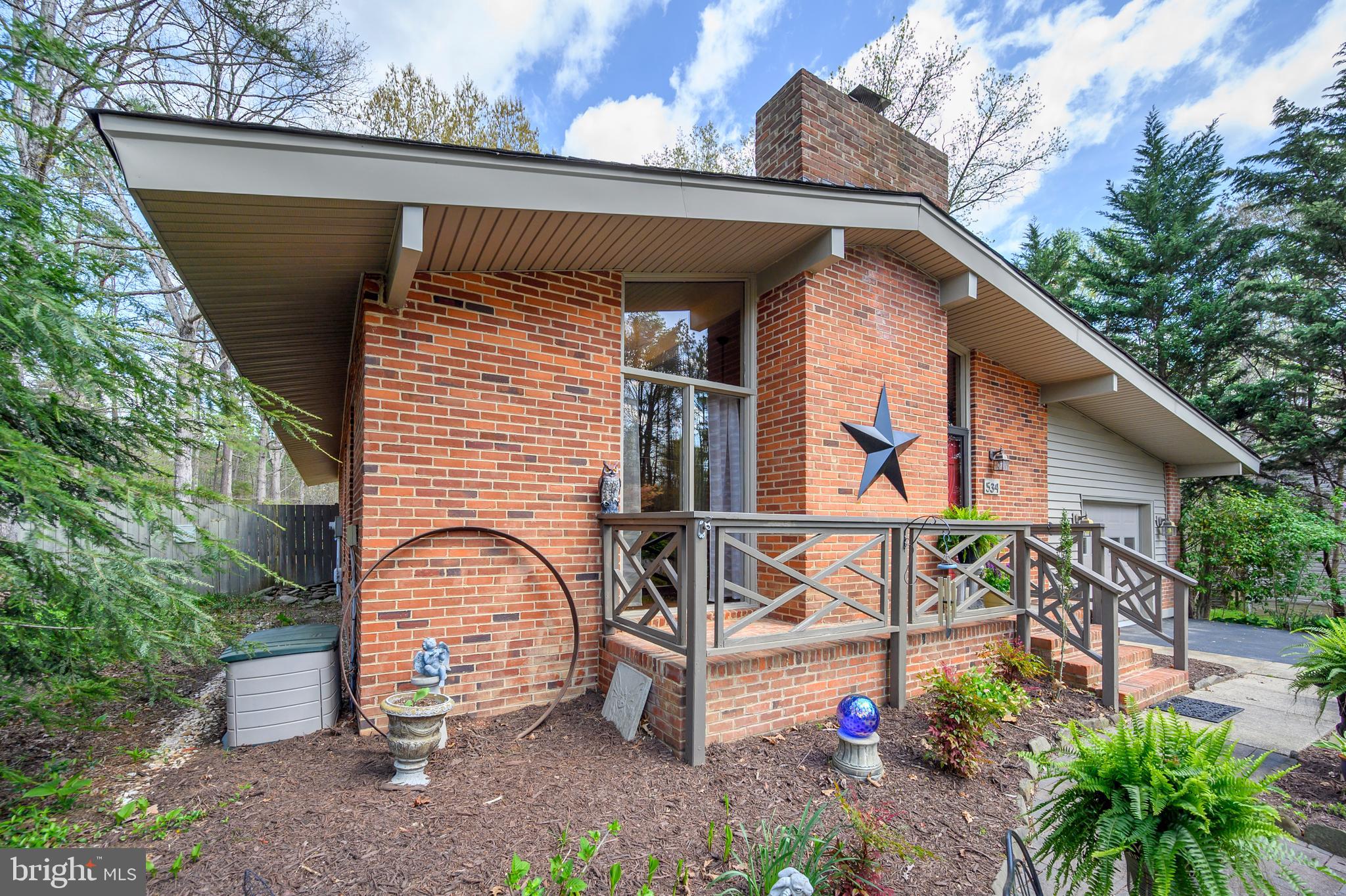 LAKE LAND OR - Residential