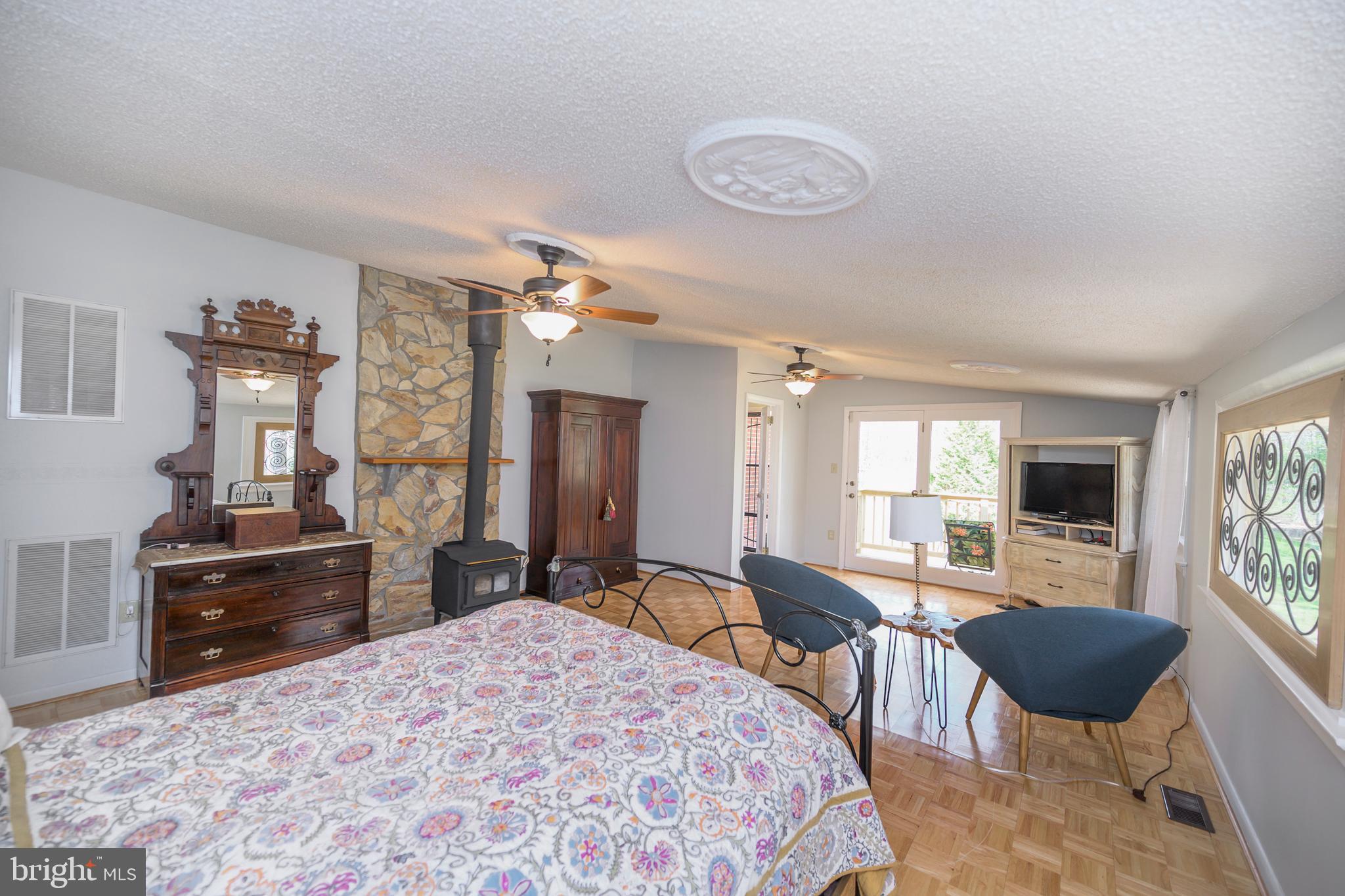 LAKE LAND OR - Residential