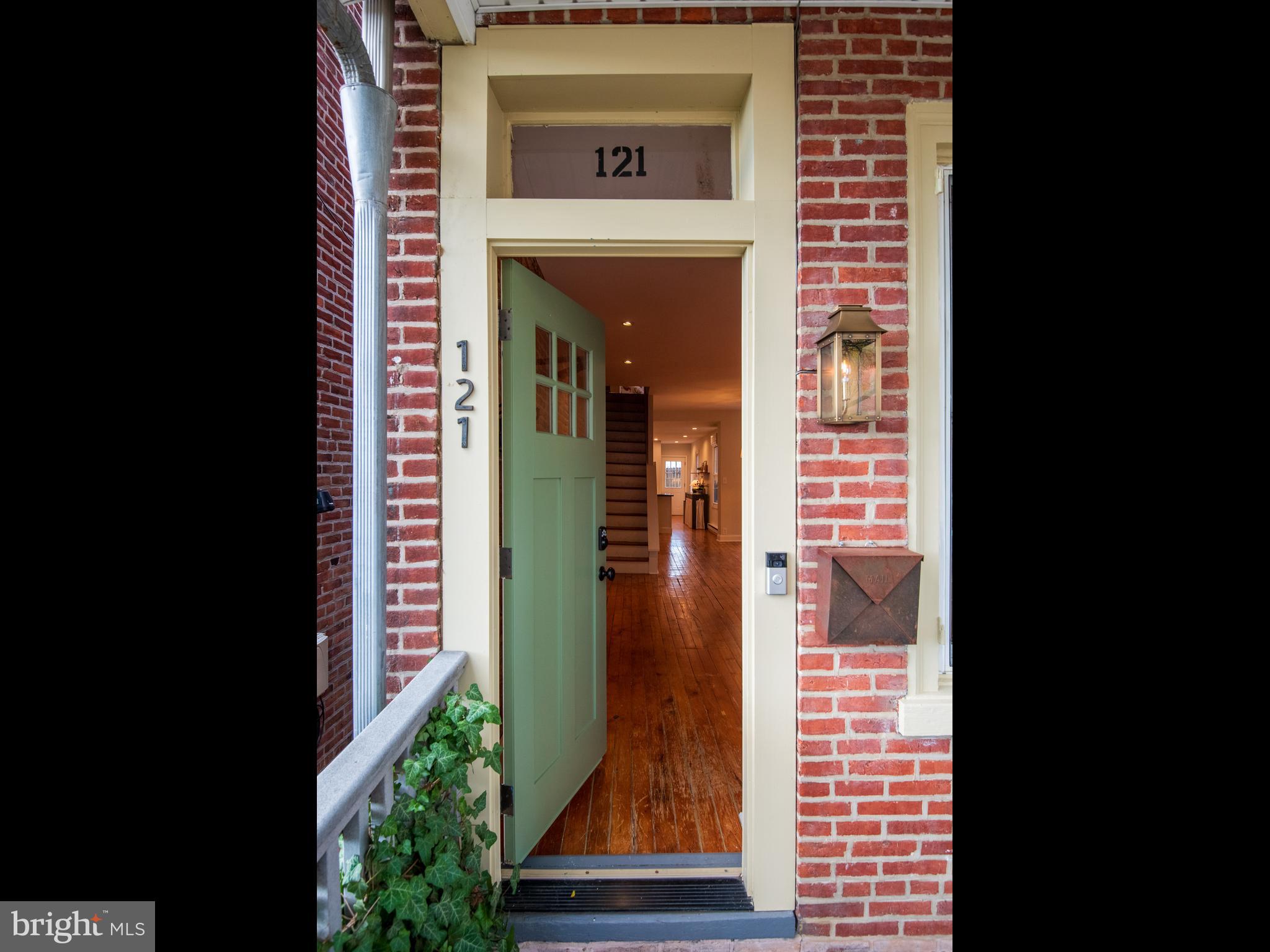 121 W BIDDLE STREET