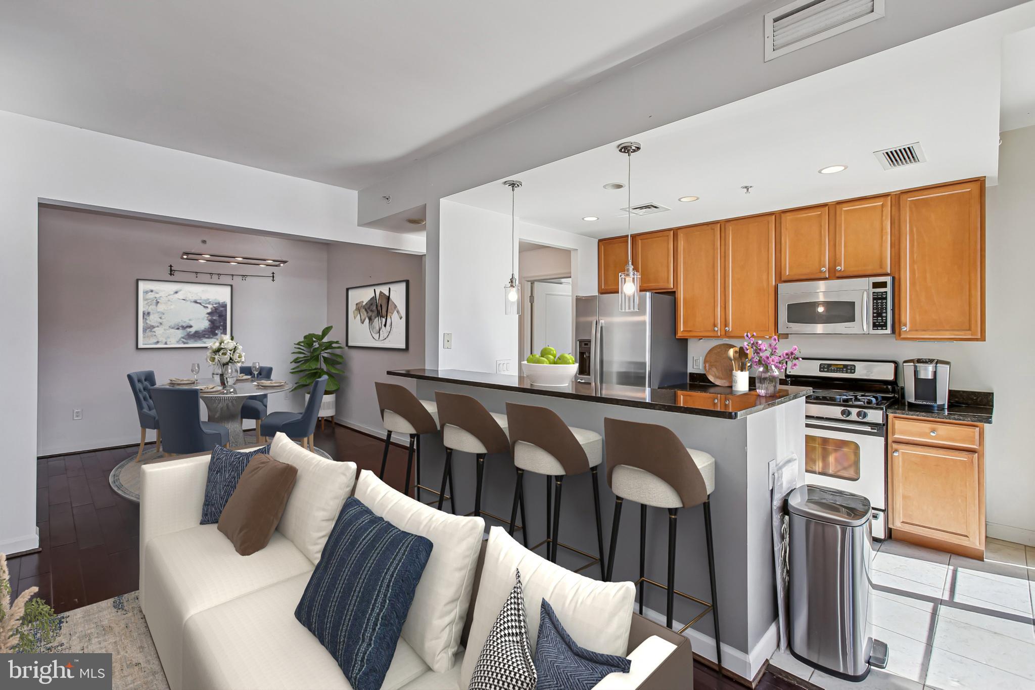 PARAMOUNT - Residential