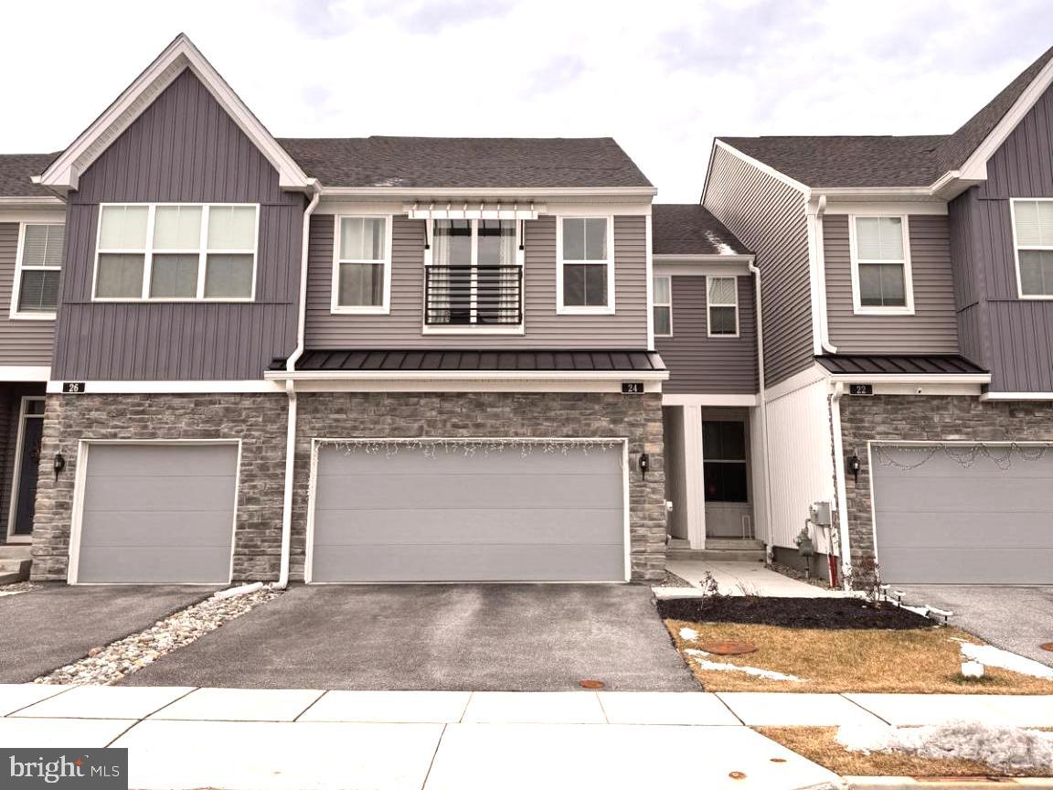 VILLAGES AT CHESTER SPRINGS - Residential Lease