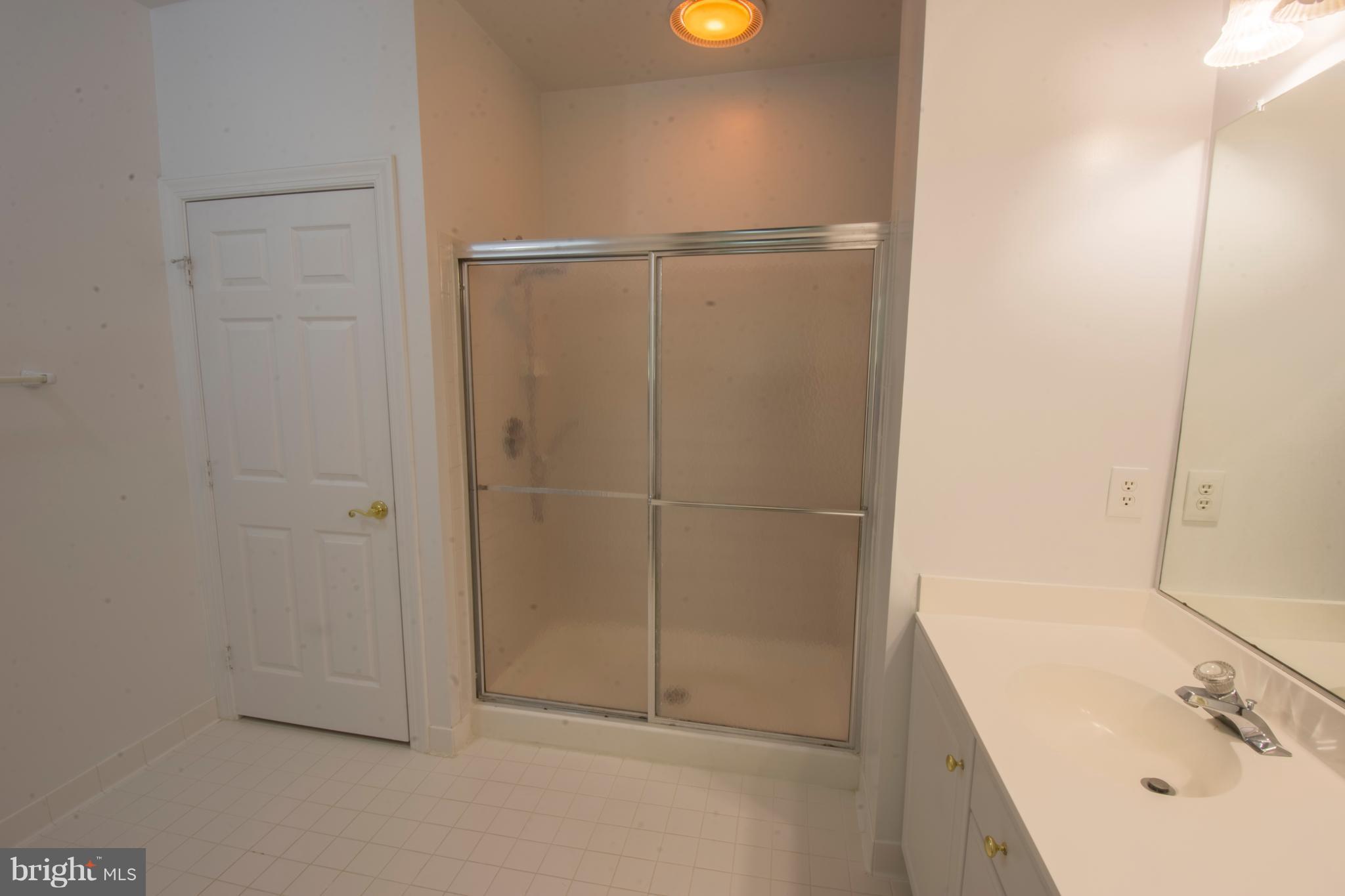 SOUTH RIVER COLONY - Residential