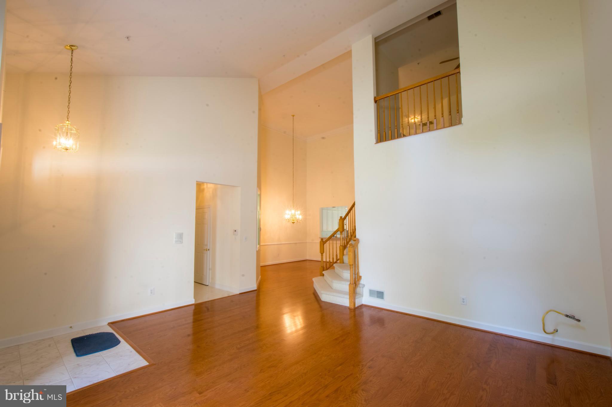 SOUTH RIVER COLONY - Residential