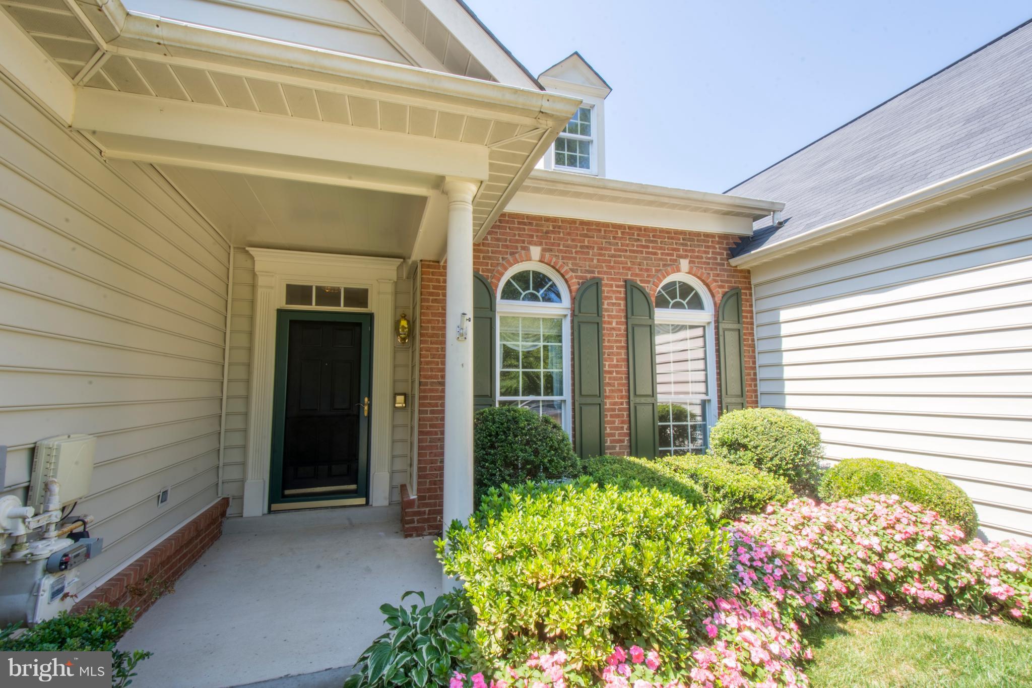 SOUTH RIVER COLONY - Residential