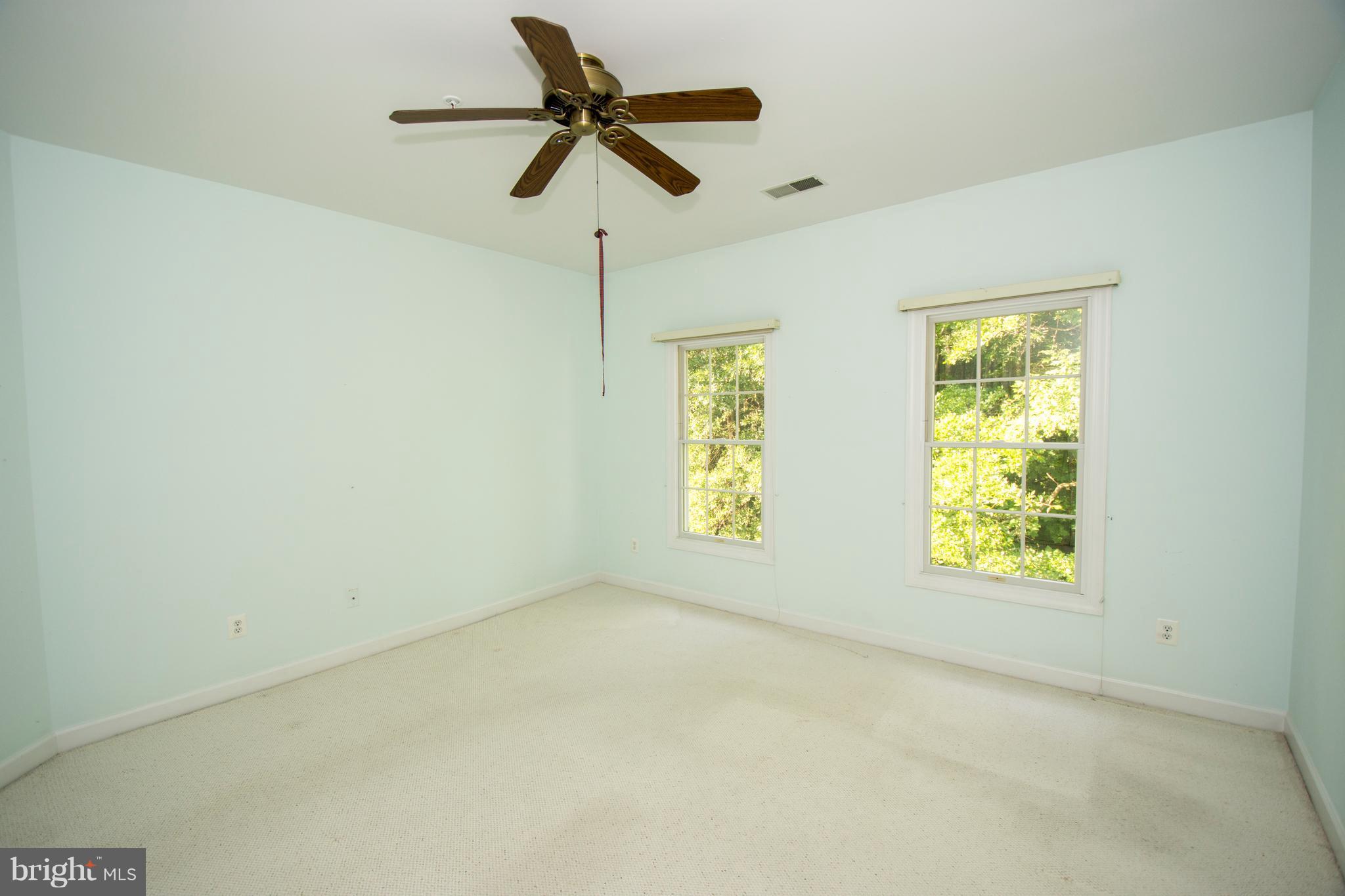 SOUTH RIVER COLONY - Residential