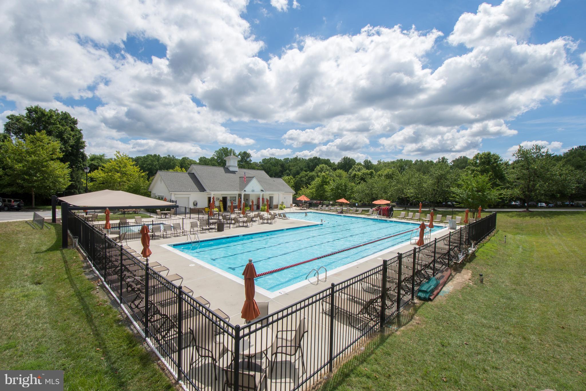 SOUTH RIVER COLONY - Residential