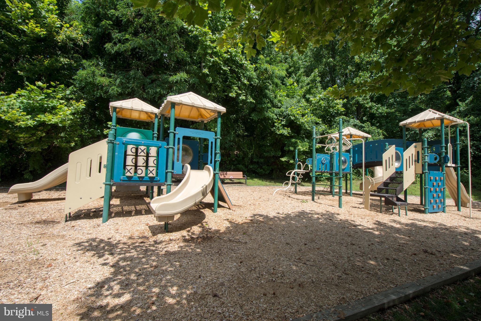 SOUTH RIVER COLONY - Residential