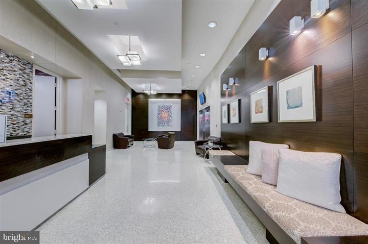 NATIONAL HARBOR - Residential