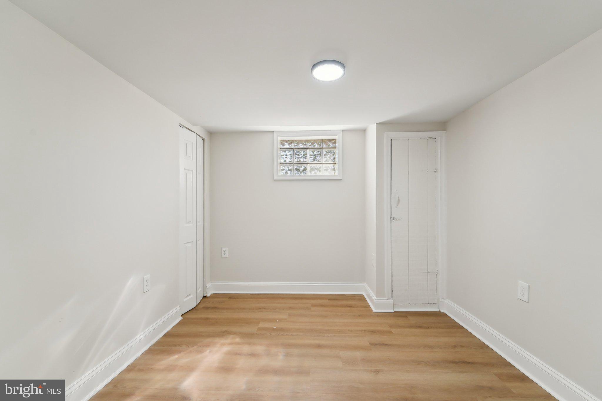 PARKVILLE - Residential
