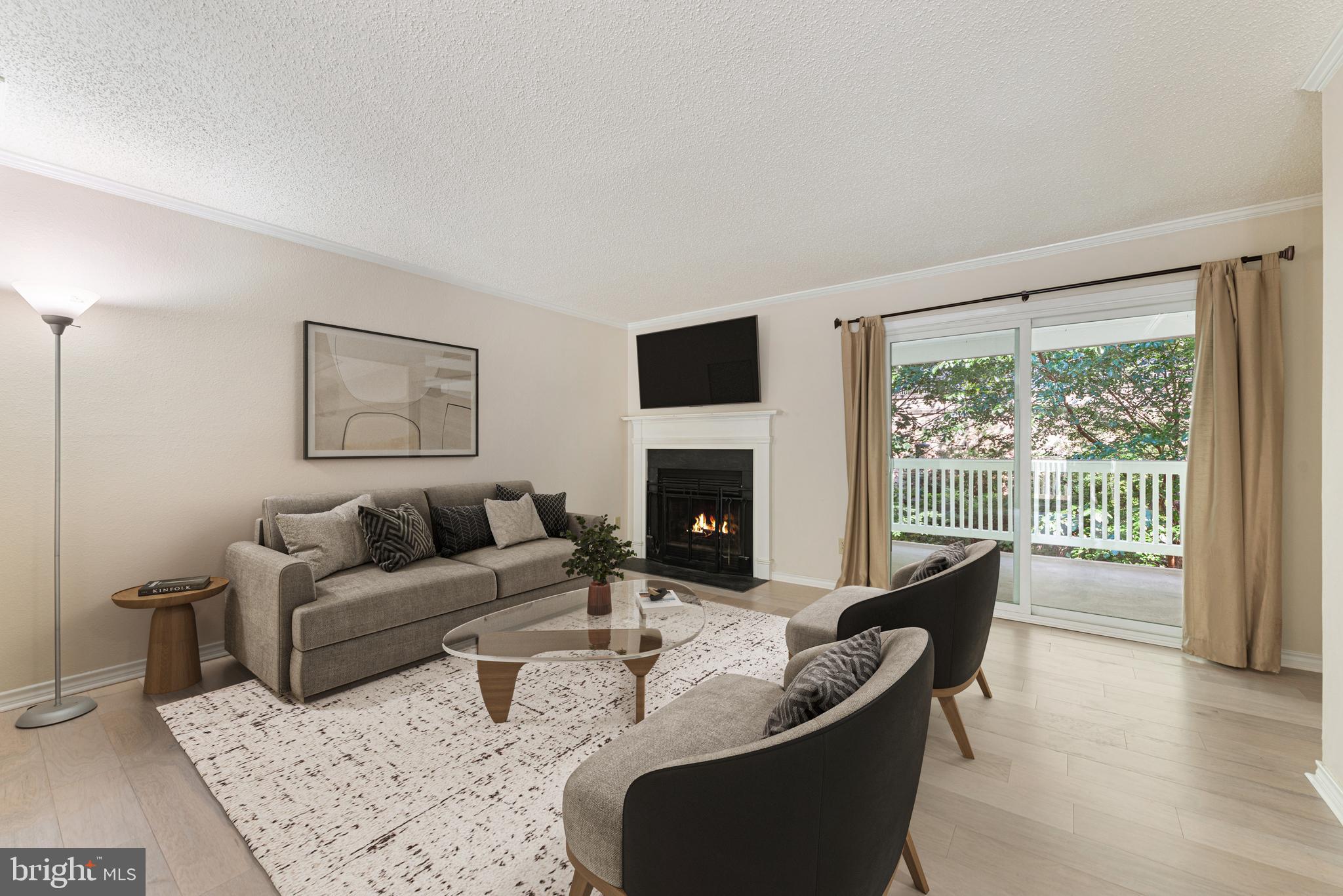 1517 LINCOLN WAY 204A