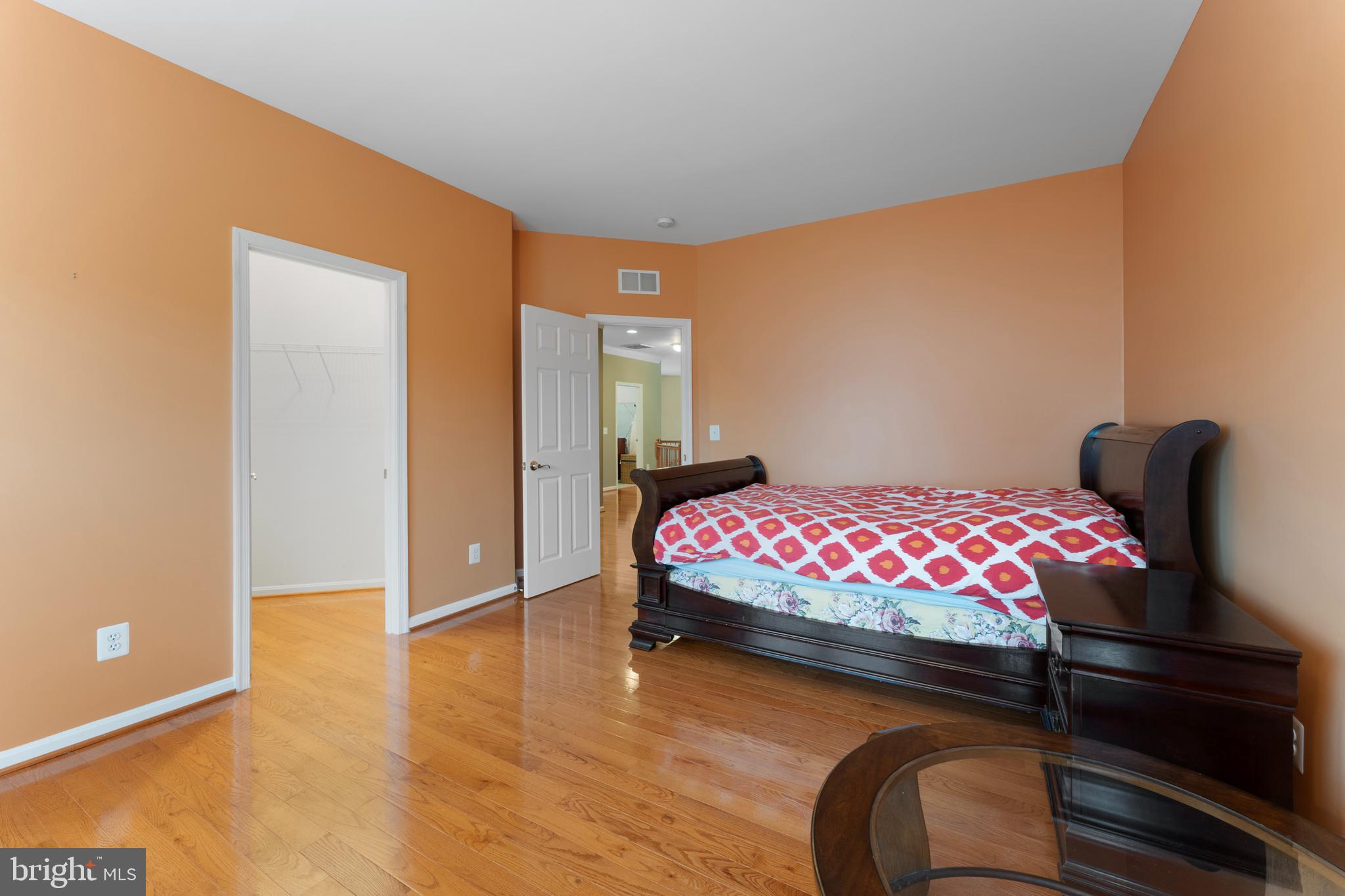 SULLY MANOR - Residential