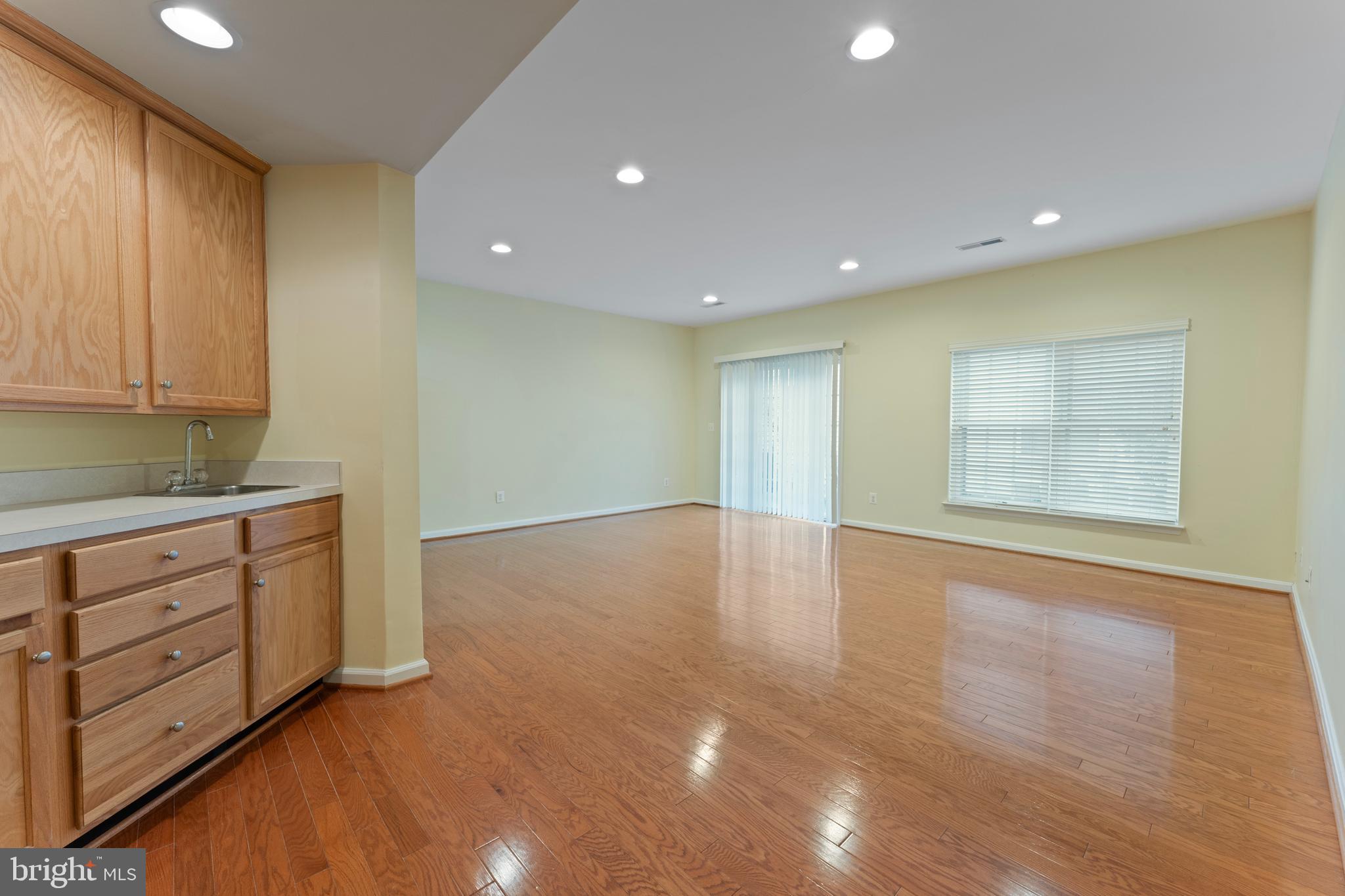 SULLY MANOR - Residential