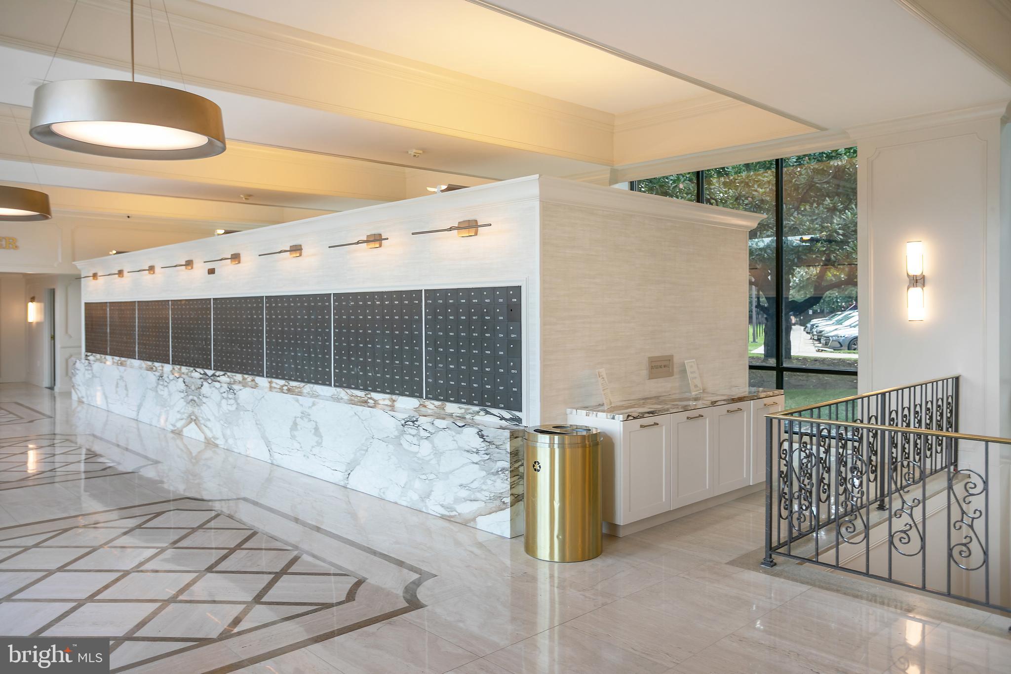 PROMENADE TOWERS - Residential