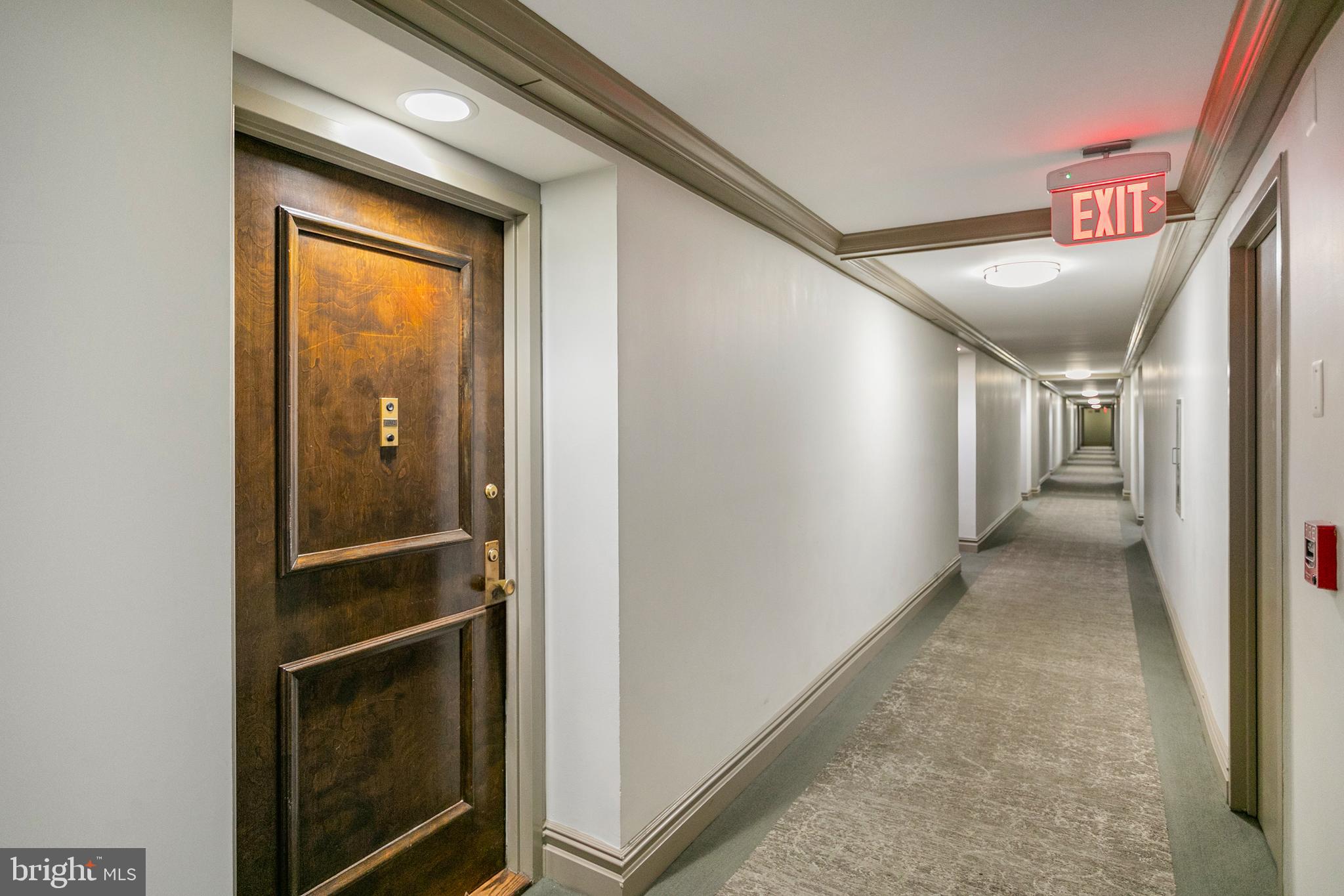 PROMENADE TOWERS - Residential