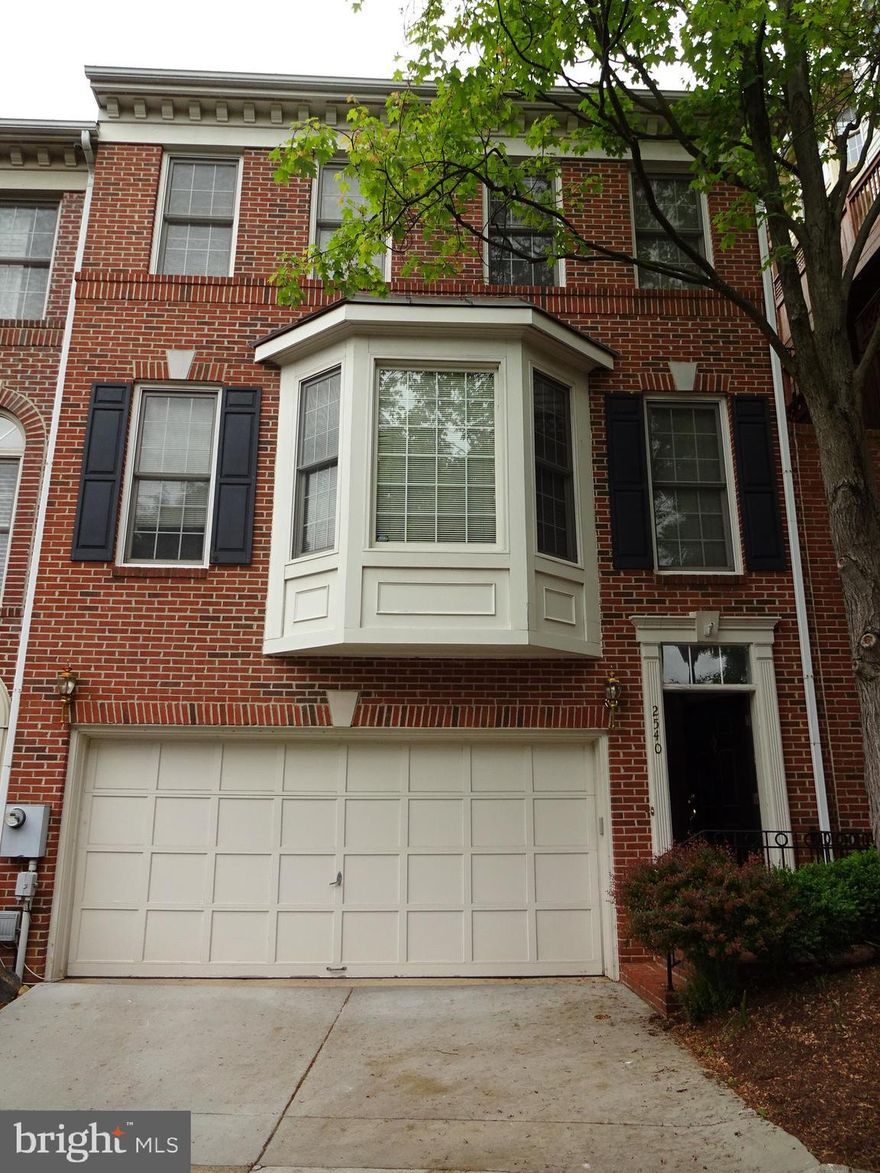 Wonderful, large TH with 2 car garage. Great layout. Family Room with Fireplace, spacious and well lit rooms, fenced yard, hardwood floors, granite, SS appliances. Eat in Kitchen. Separate soaking tub in MBA. Tall ceilings and skylights. Close to Everything!