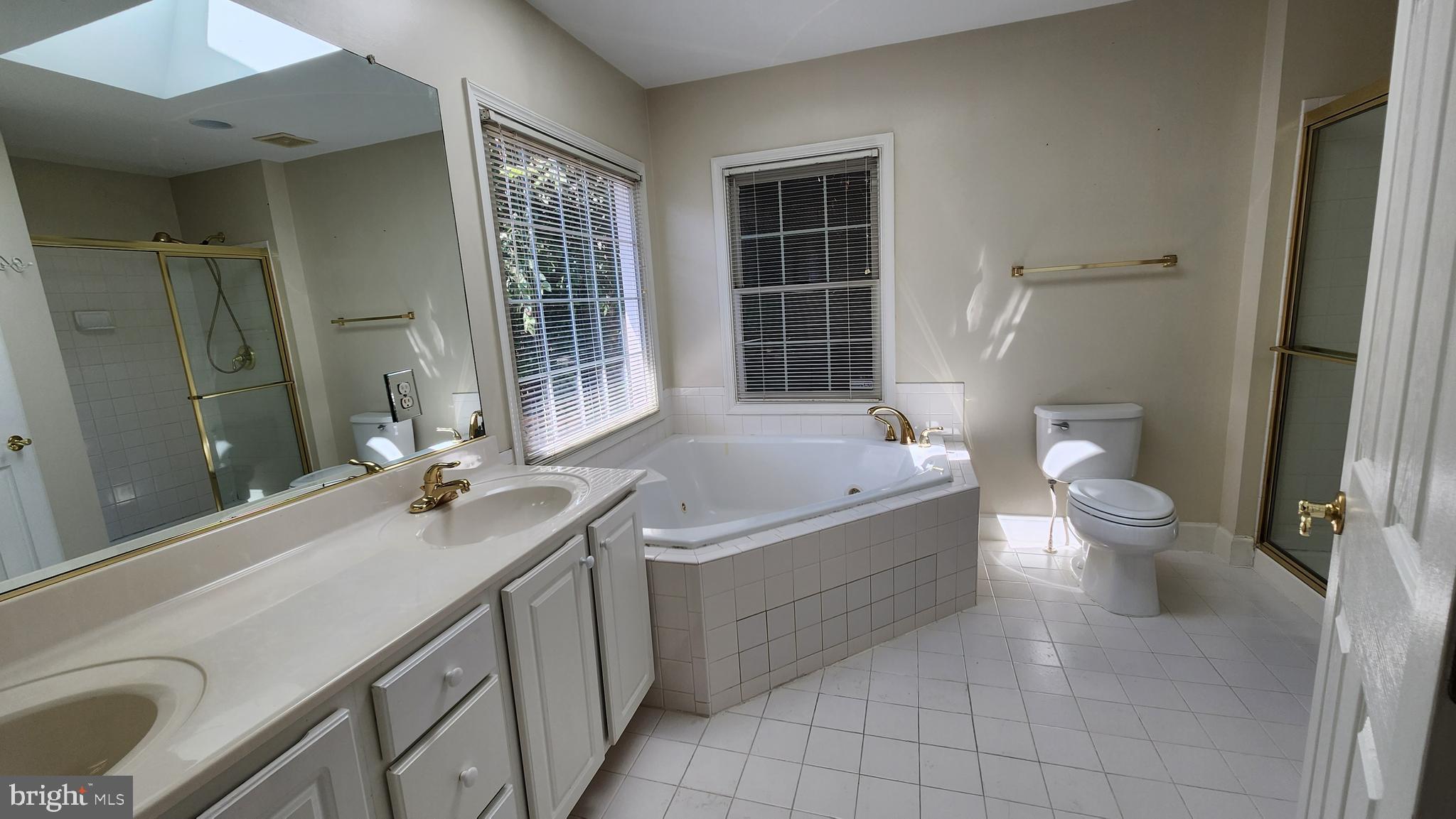 STONEGATE - Residential Lease