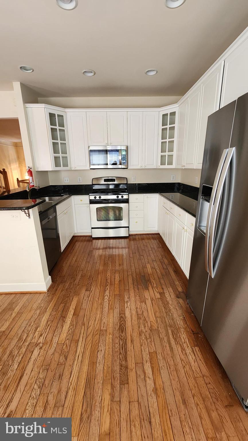 STONEGATE - Residential Lease