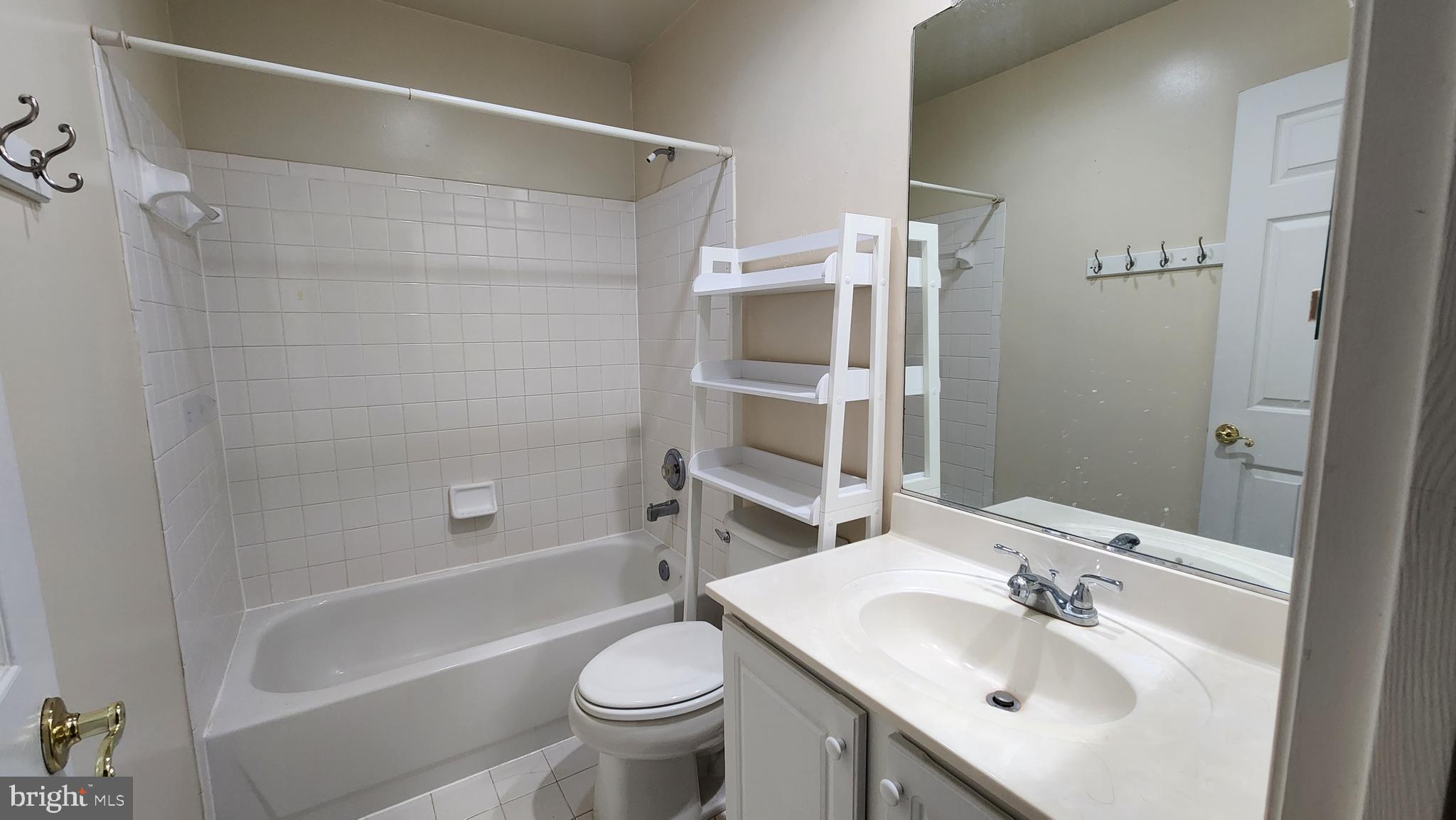 STONEGATE - Residential Lease