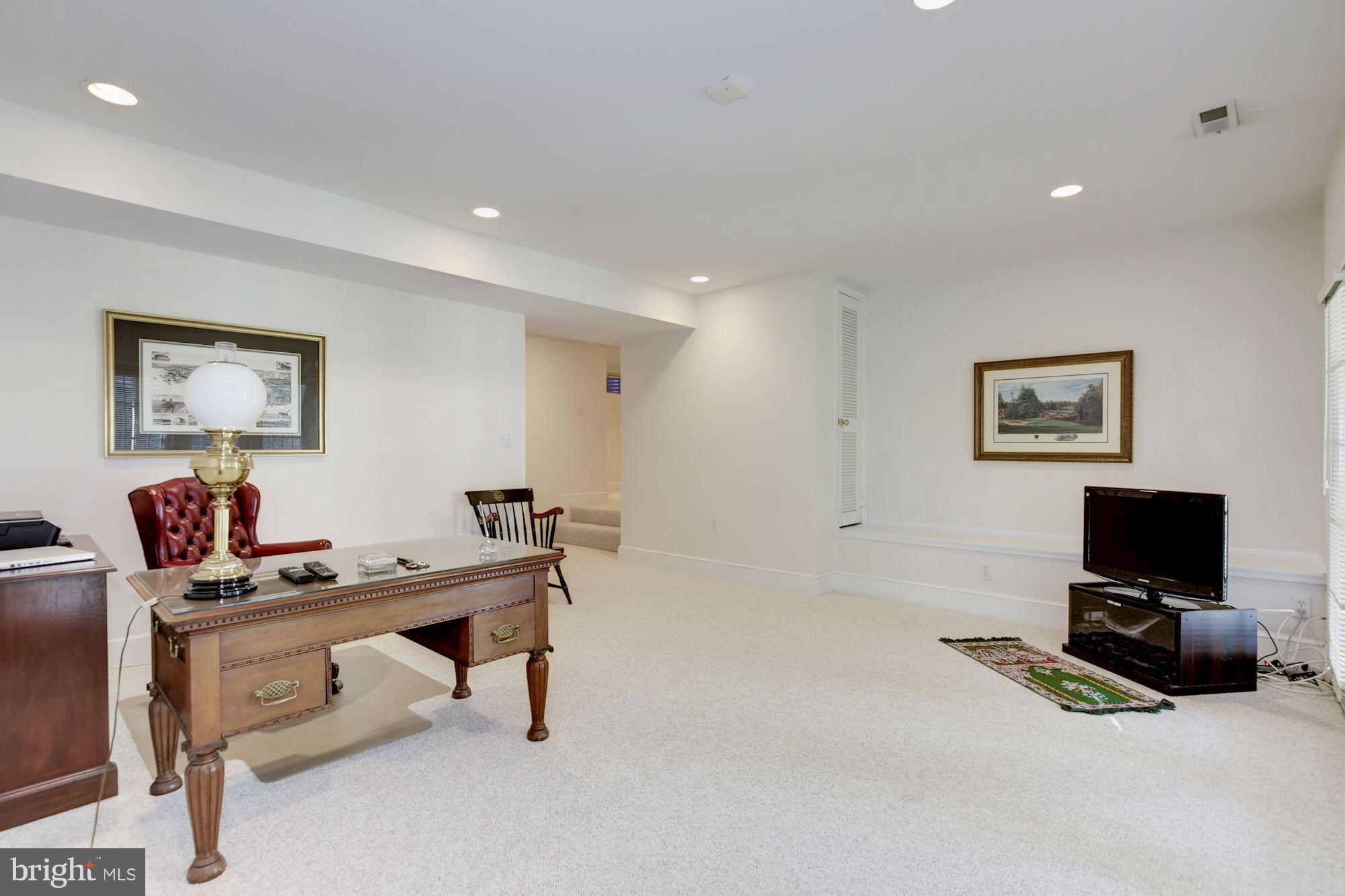 WESTMORELAND HILLS - Residential