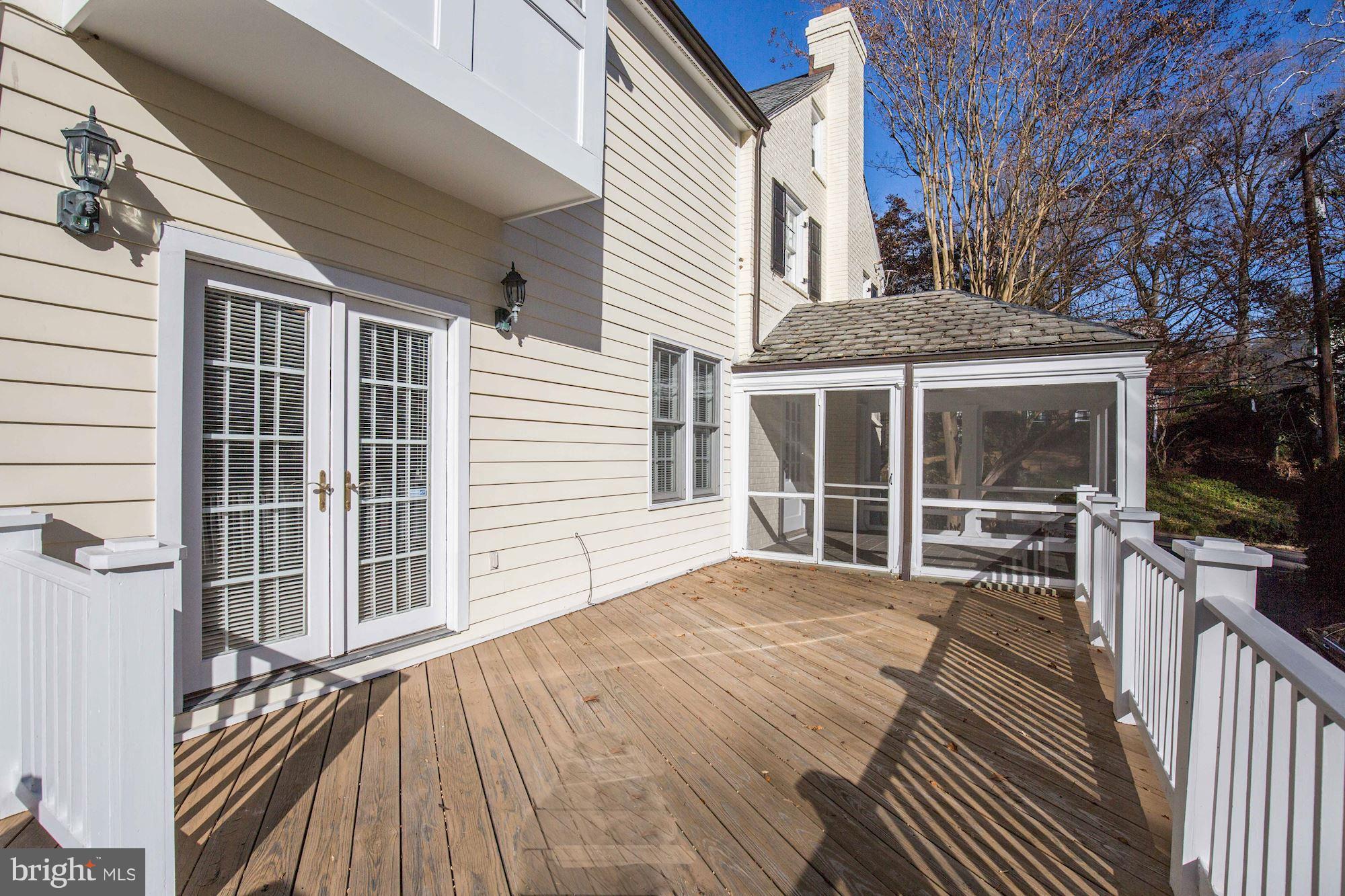 WESTMORELAND HILLS - Residential