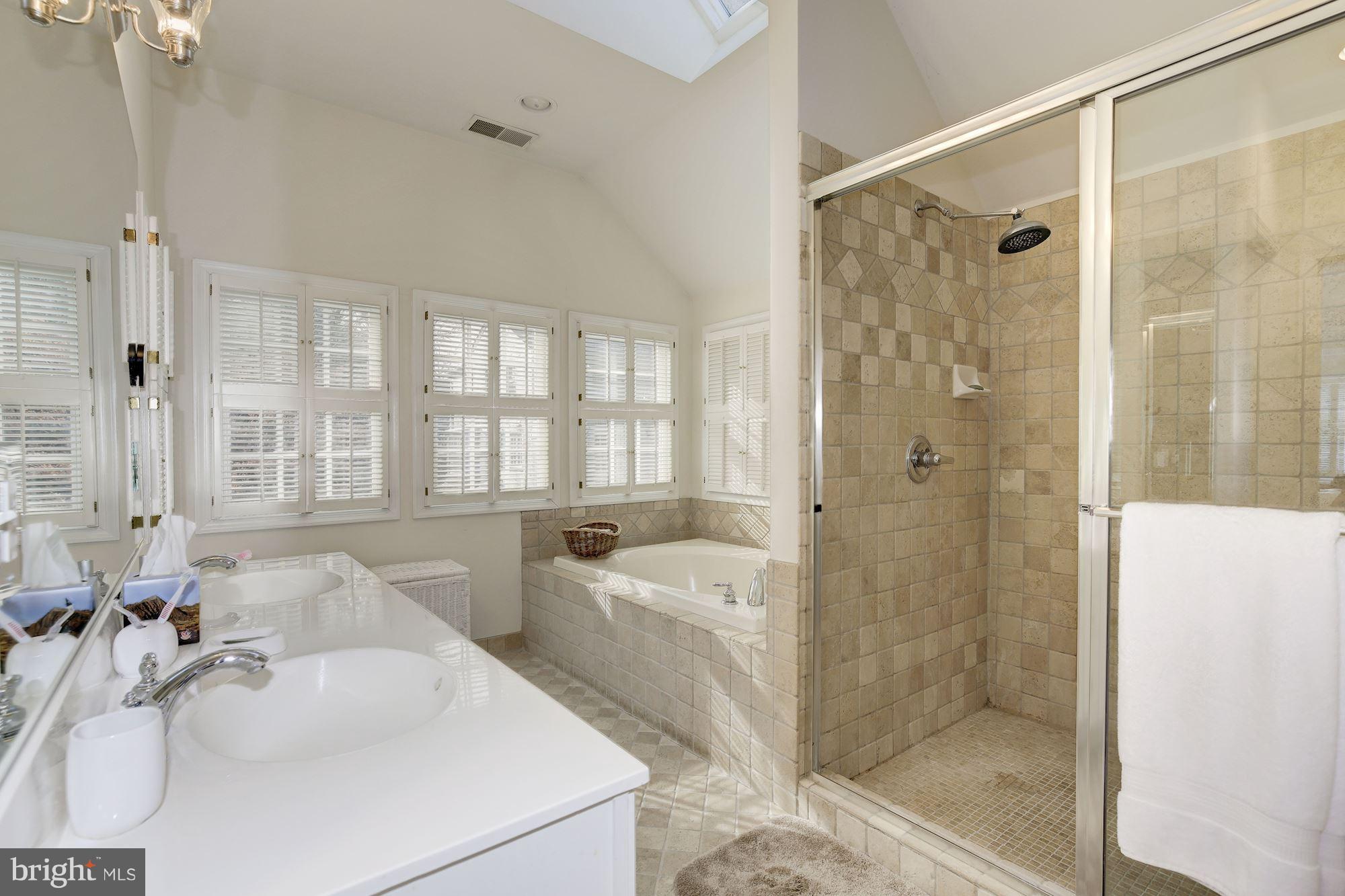 WESTMORELAND HILLS - Residential