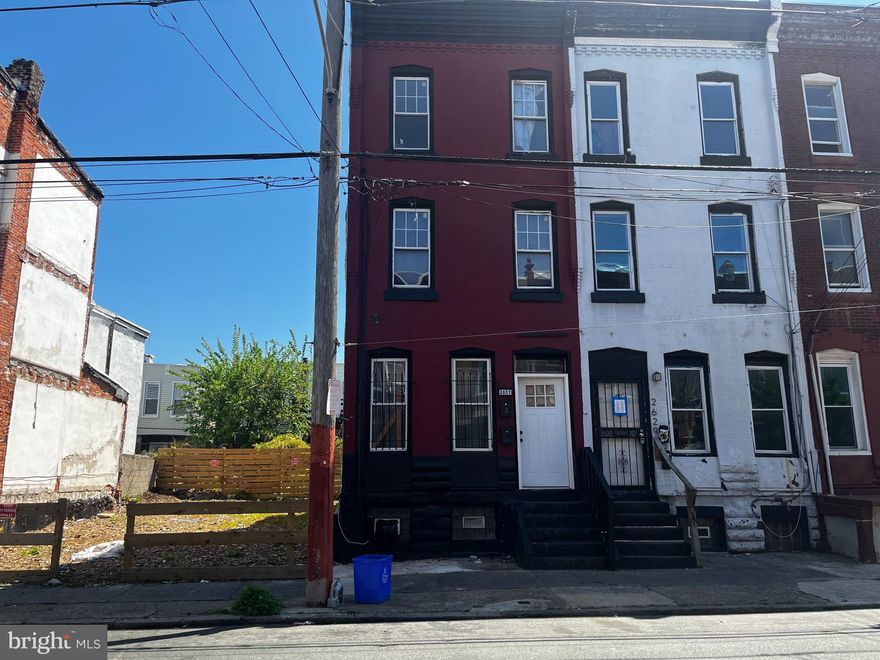 2 + 2 Duplex! Both units are bi-levels. 1st floor renovated throughout. 2nd floor is occupied with updated kitchen. 2nd floor tenant pays $1,100 a month rent.