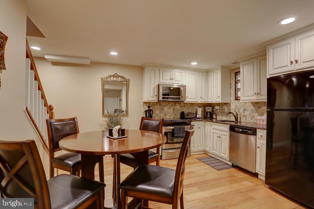PINE HILL ESTATES - Residential