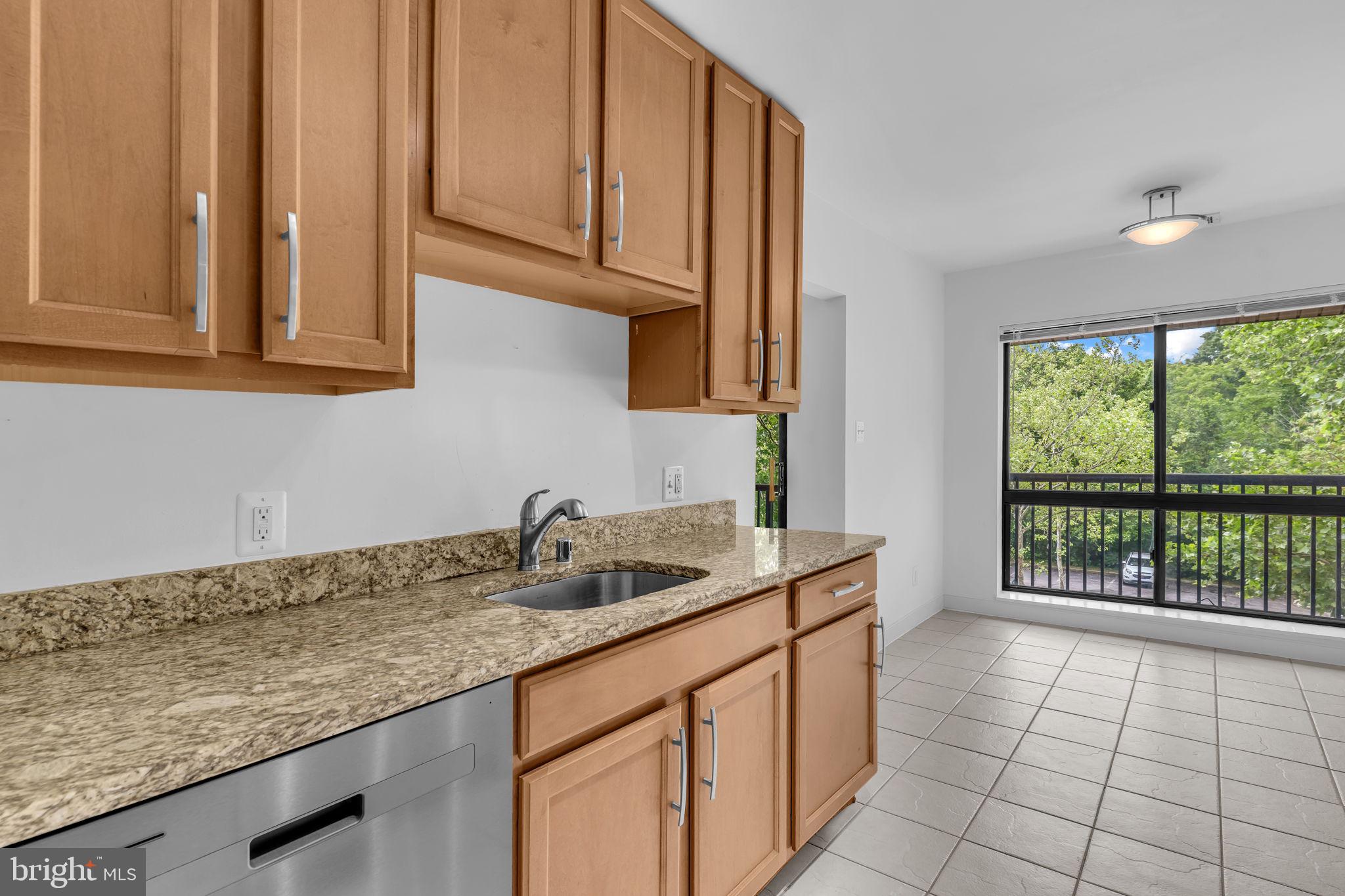 NORTH GREEN CONDOMINIUMS - Residential