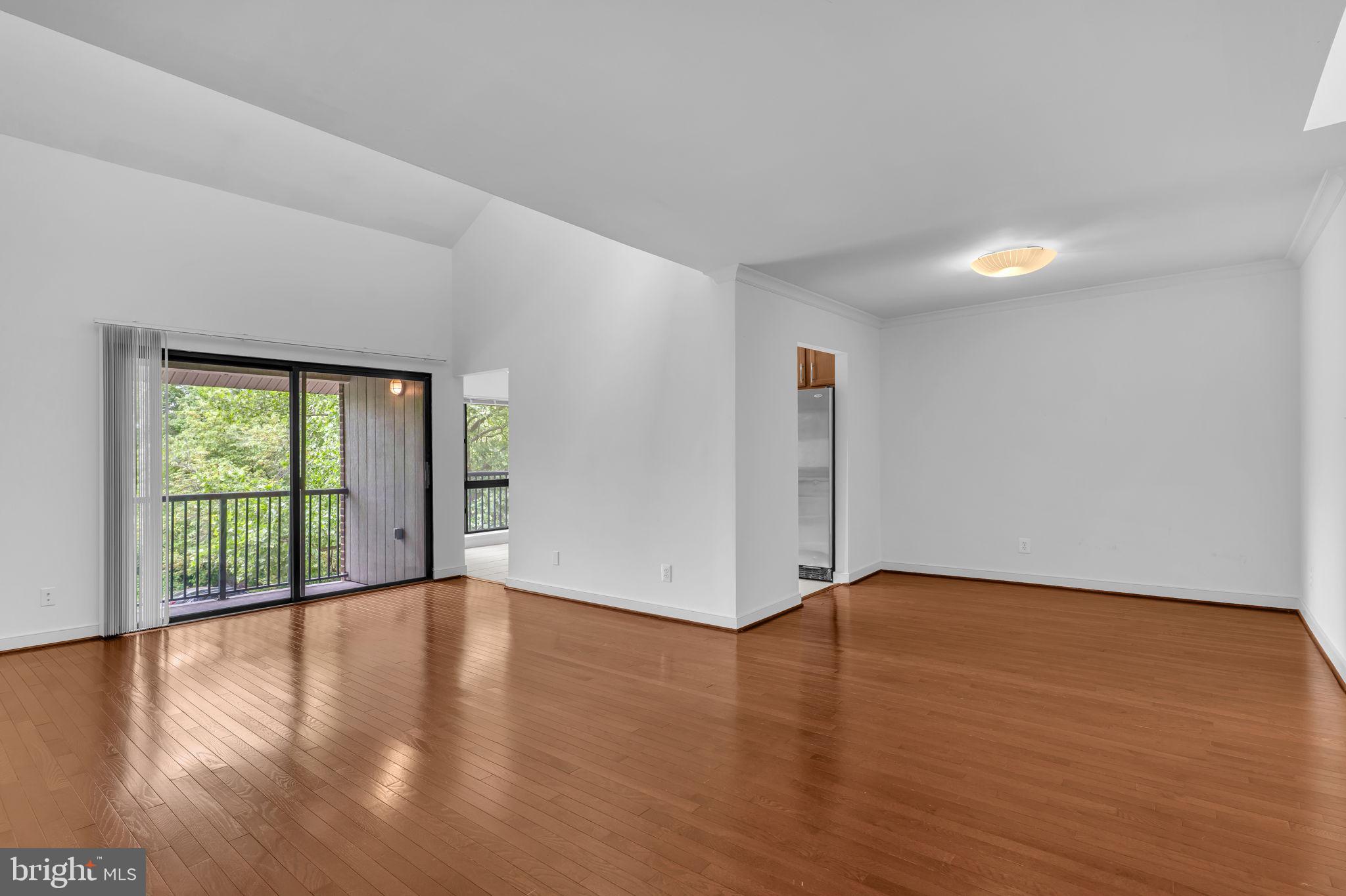 NORTH GREEN CONDOMINIUMS - Residential
