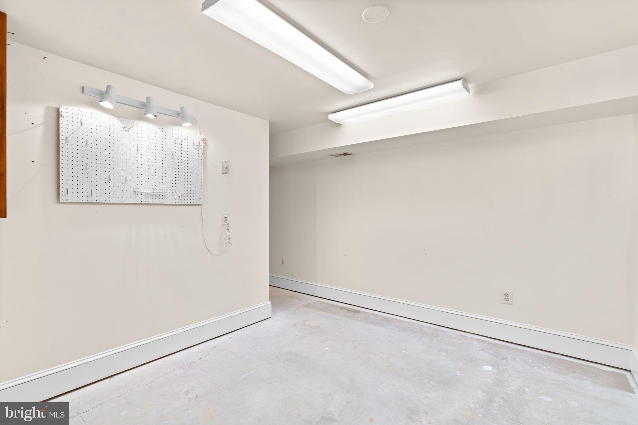 VILLAGE OF HICKORY RIDGE - Residential