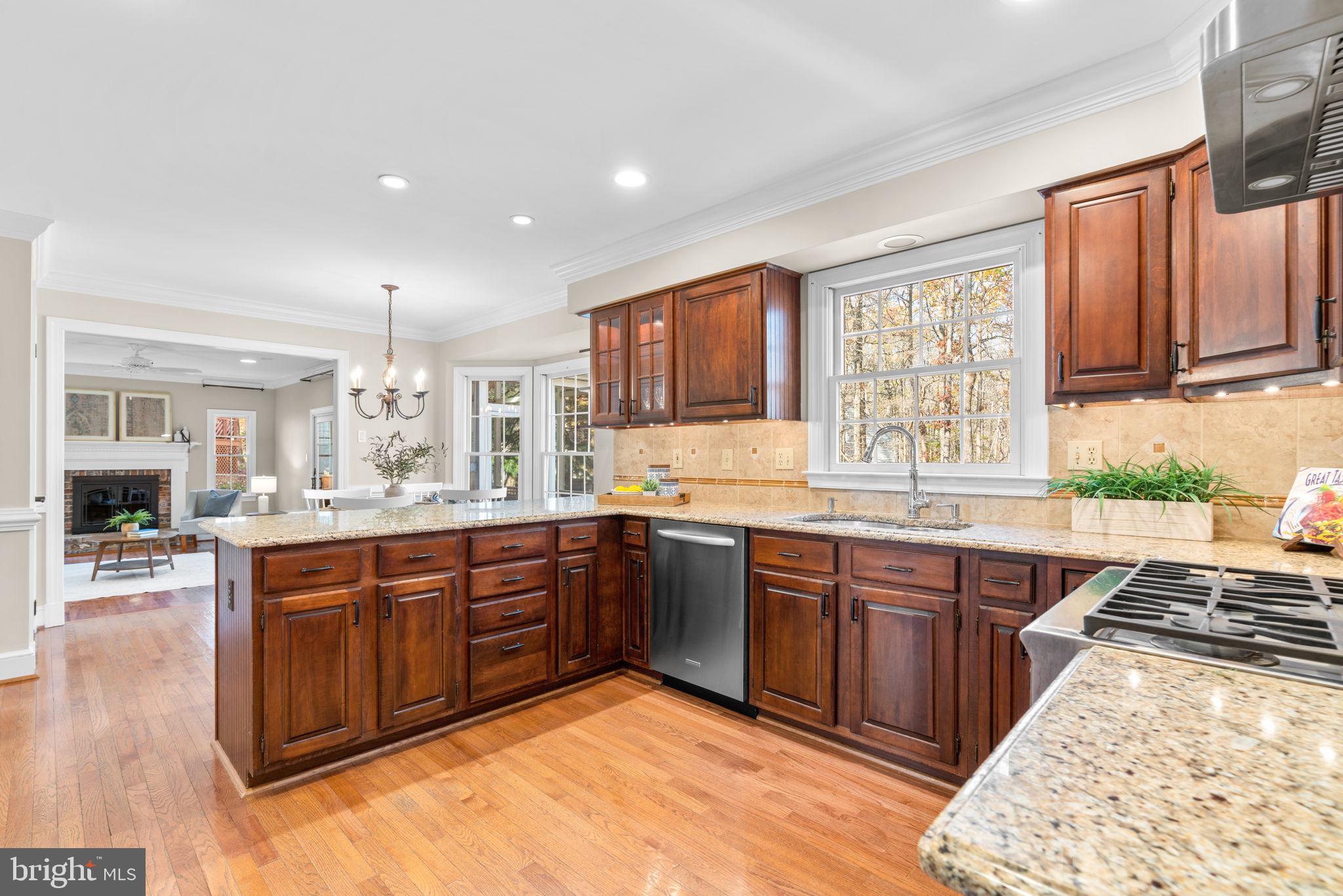 VILLAGE OF HICKORY RIDGE - Residential