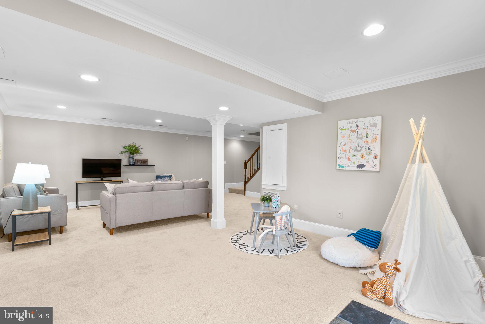 VILLAGE OF HICKORY RIDGE - Residential