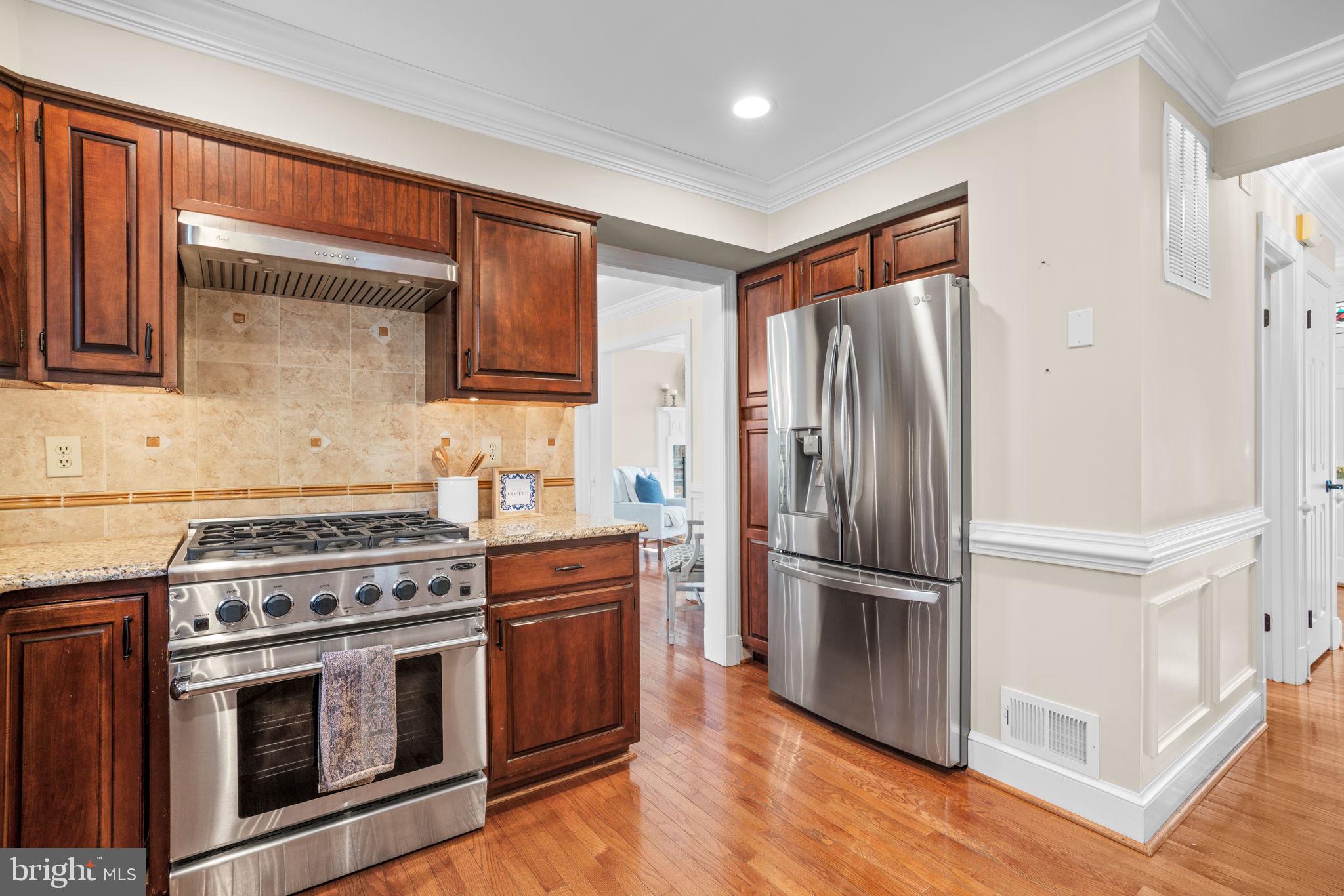 VILLAGE OF HICKORY RIDGE - Residential