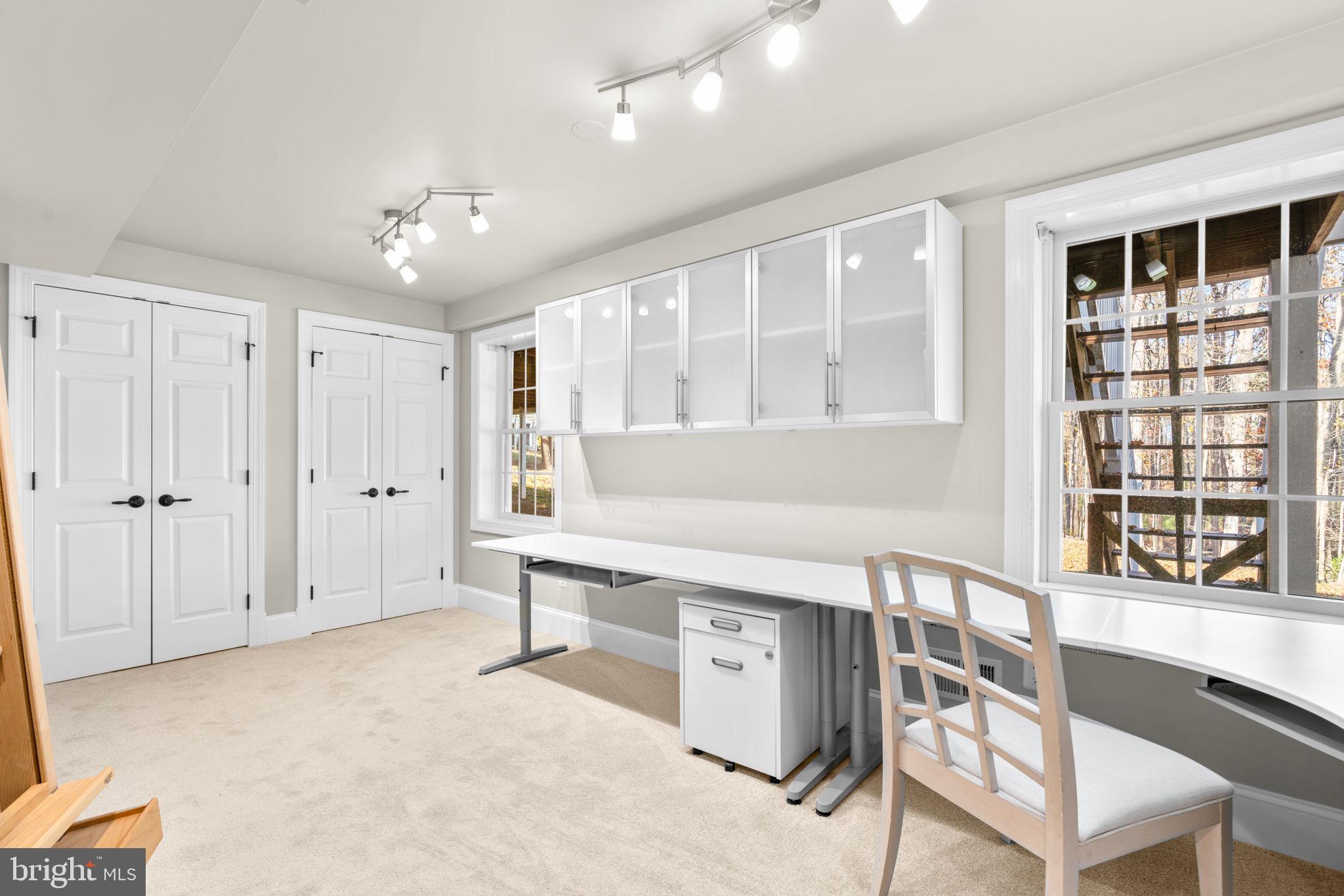 VILLAGE OF HICKORY RIDGE - Residential