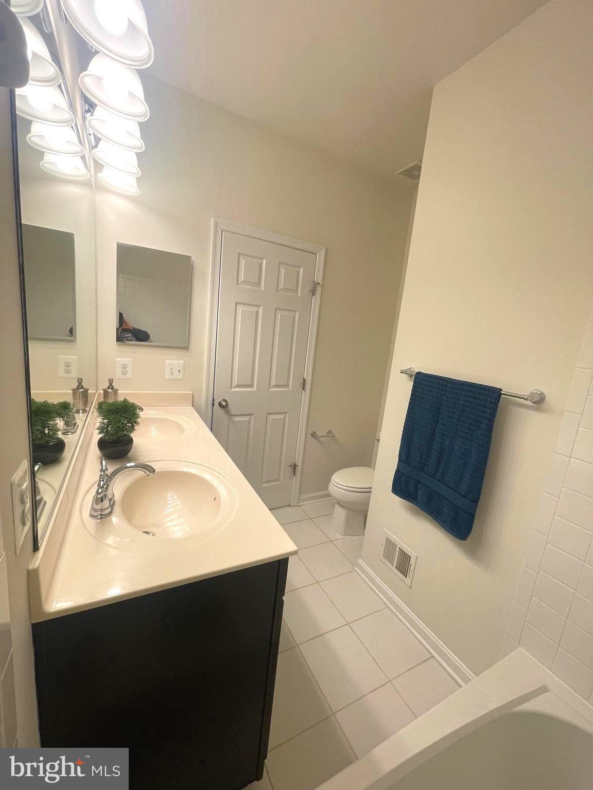 DOMINION CROSSING - Residential