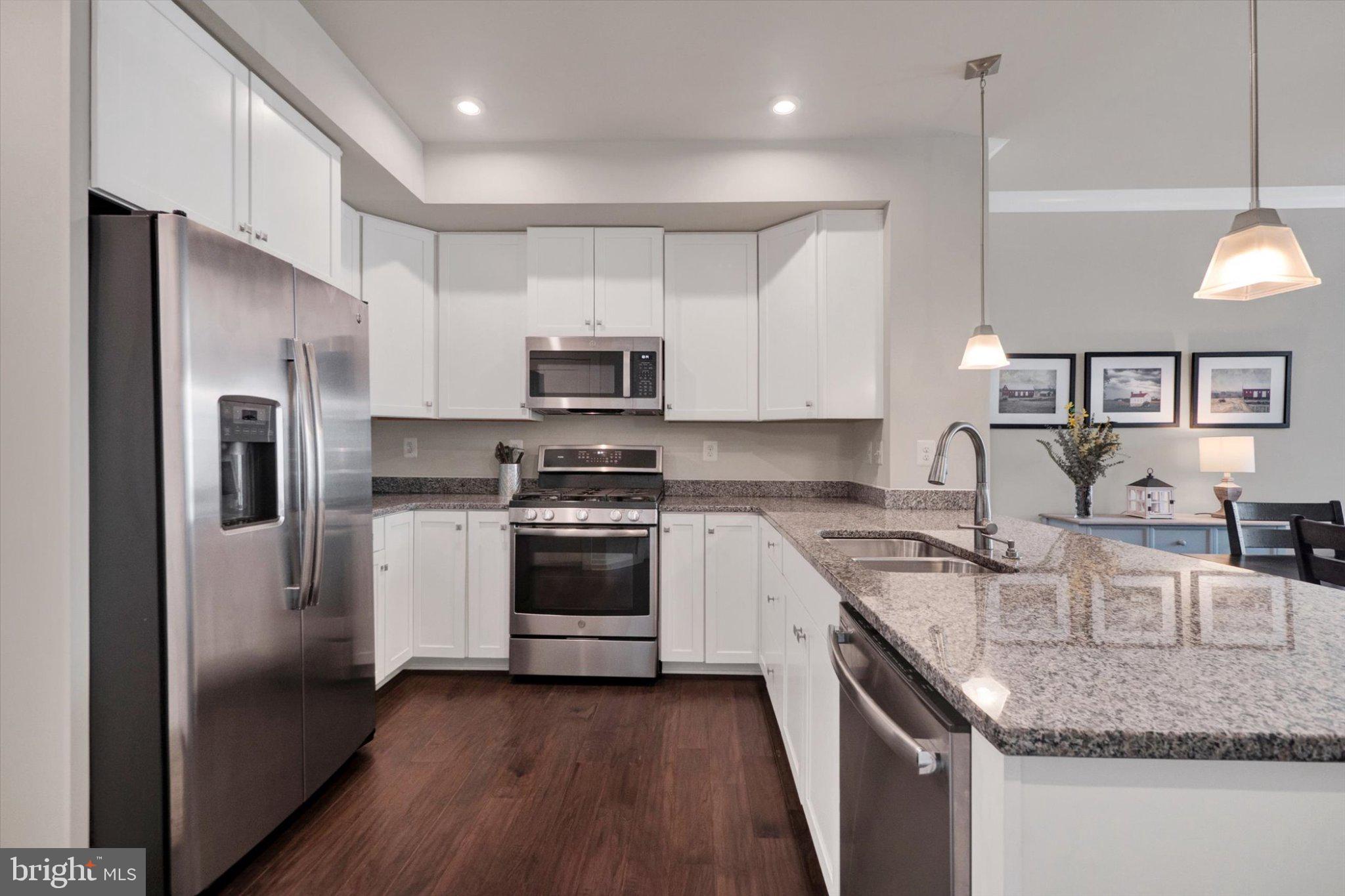 JEFFERSON PLACE - Residential