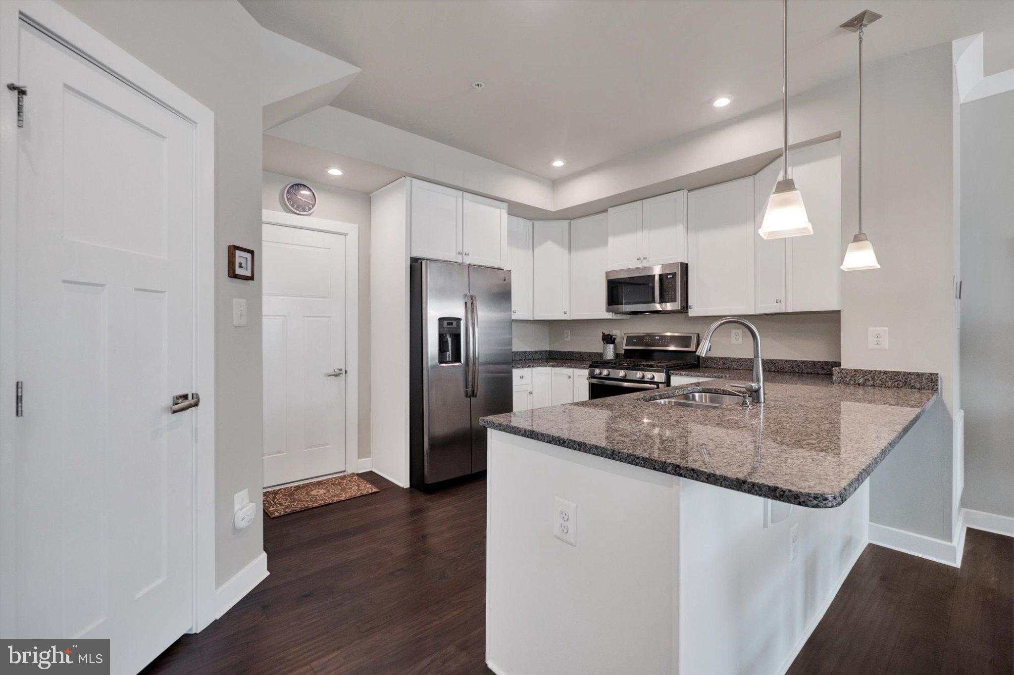 JEFFERSON PLACE - Residential