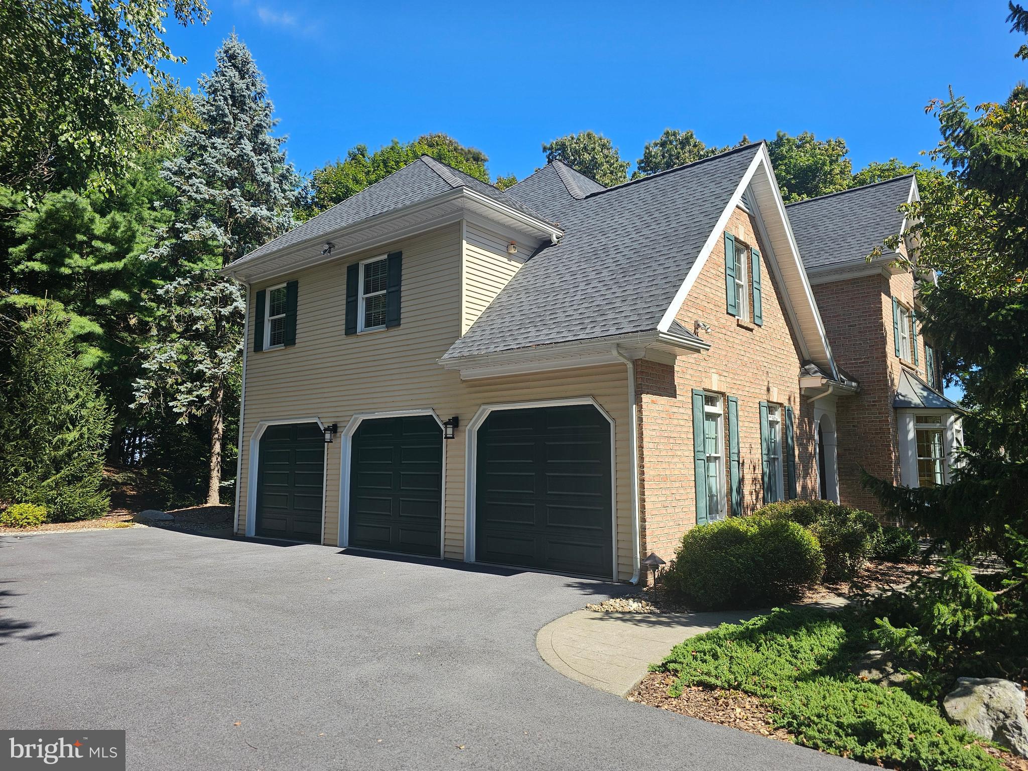 OAKRIDGE - Residential