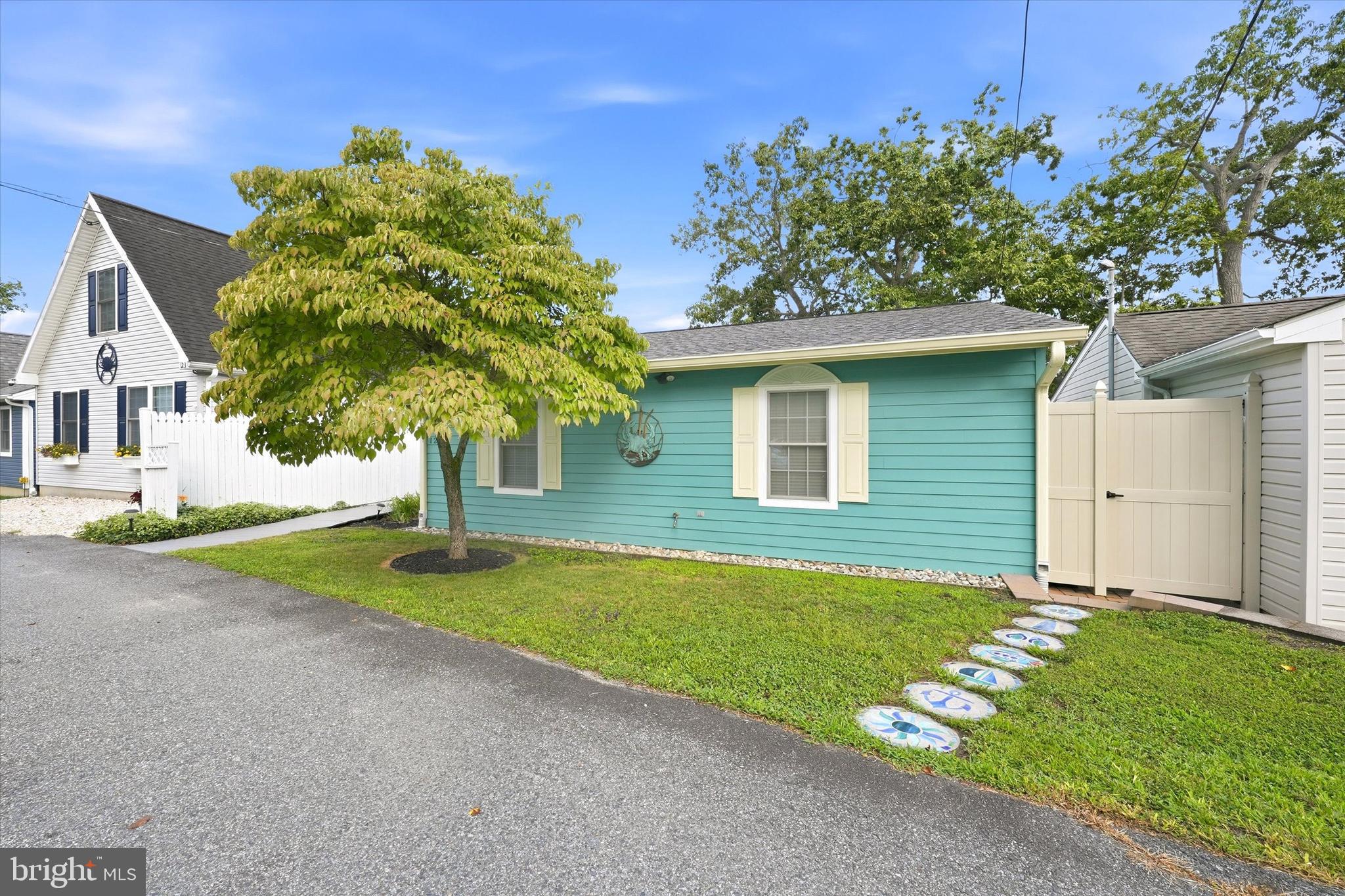 125 ELKSIDE ROAD