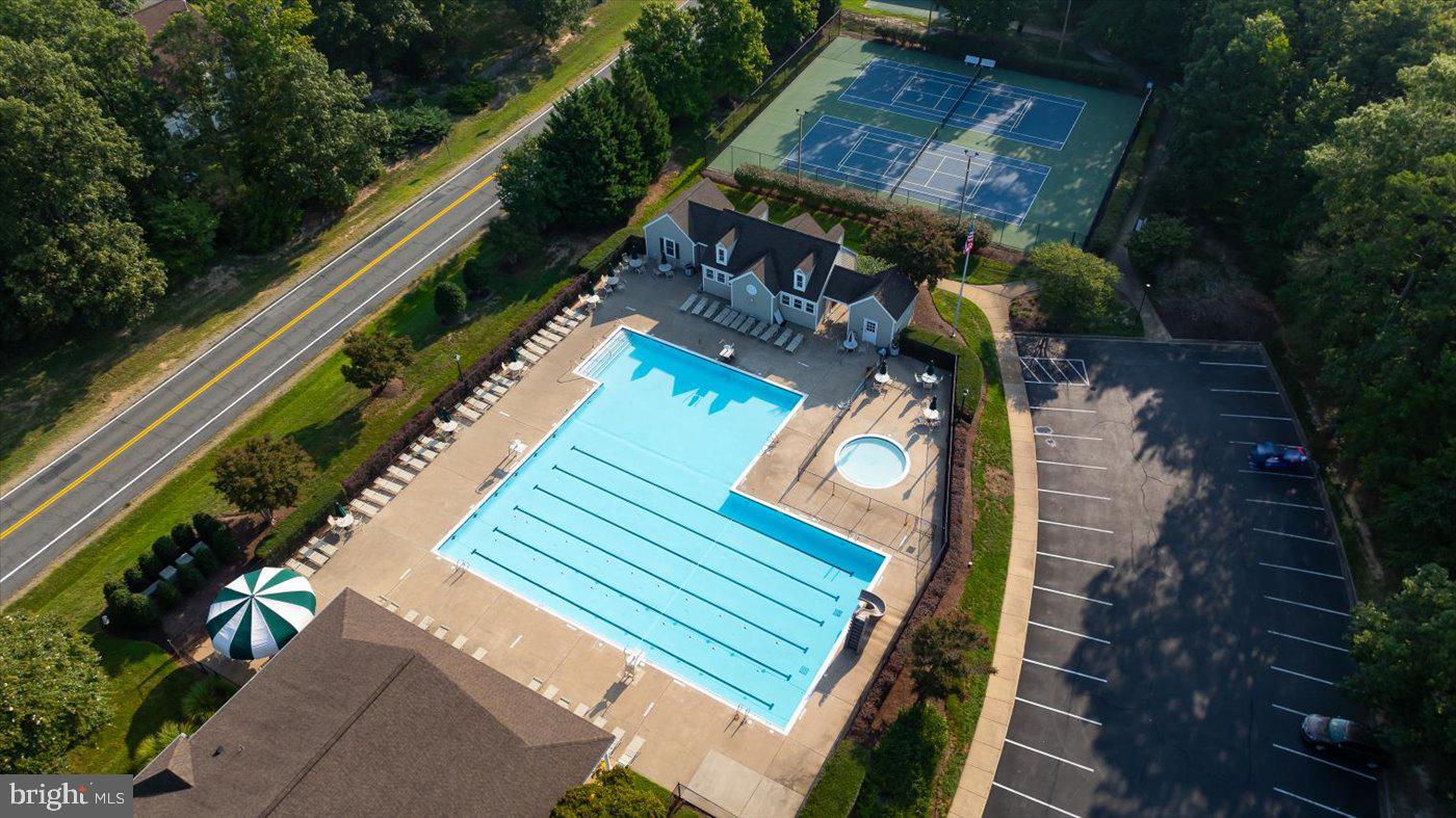 STONEHAVEN AT LEE'S HILL - Residential