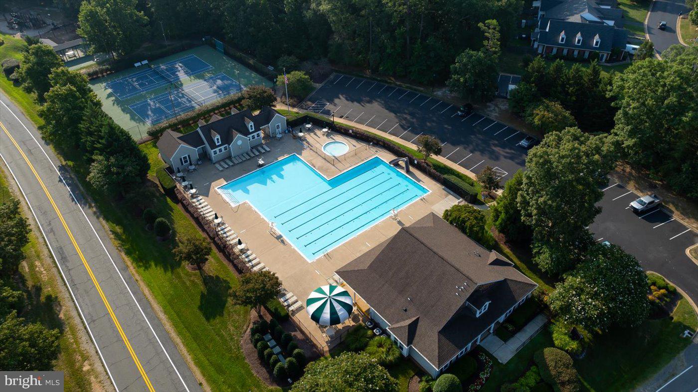 STONEHAVEN AT LEE'S HILL - Residential