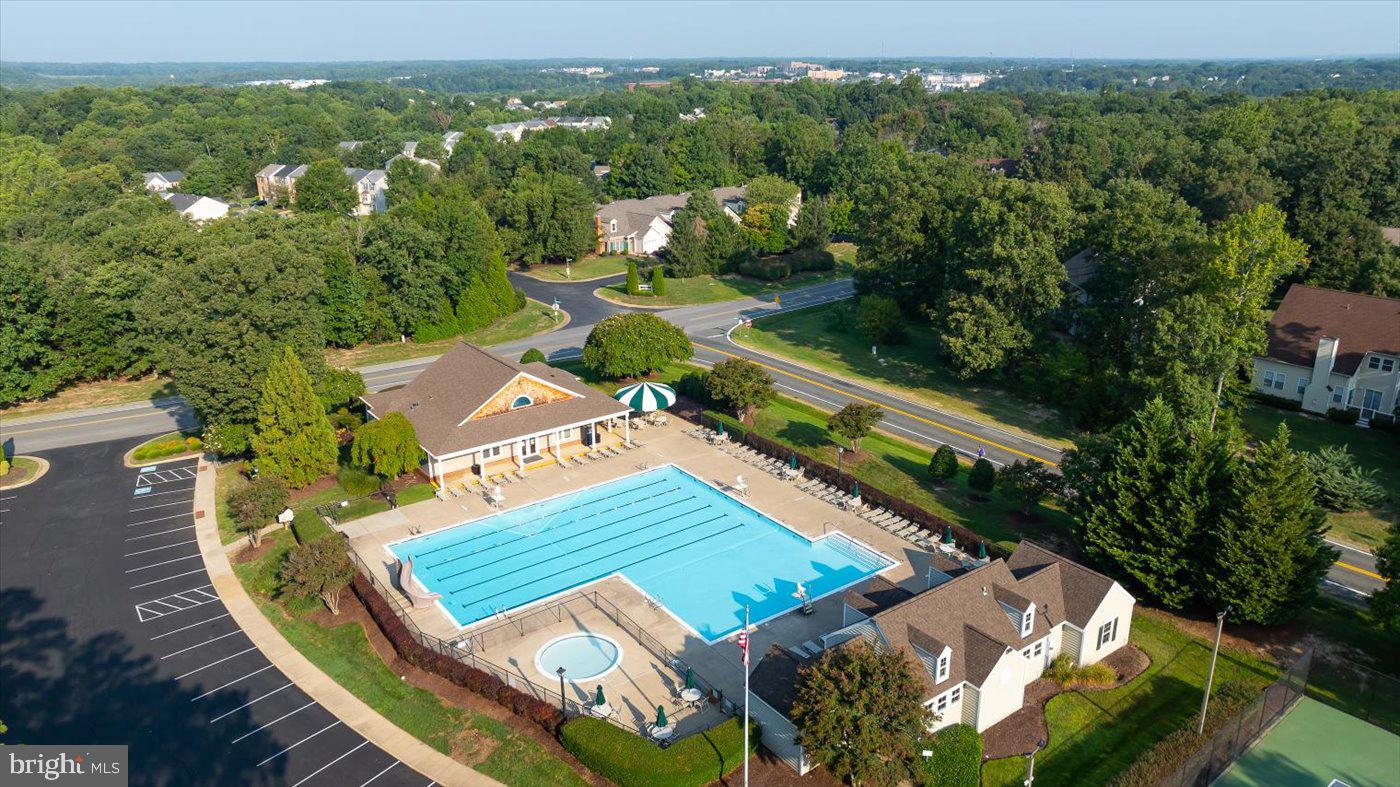 STONEHAVEN AT LEE'S HILL - Residential