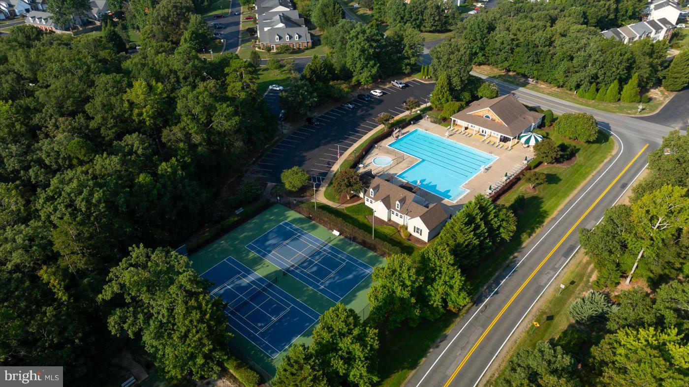 STONEHAVEN AT LEE'S HILL - Residential