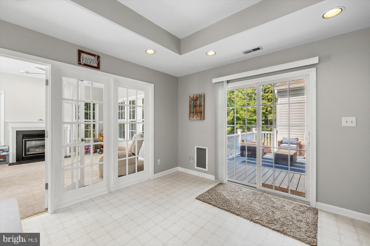 STONEHAVEN AT LEE'S HILL - Residential