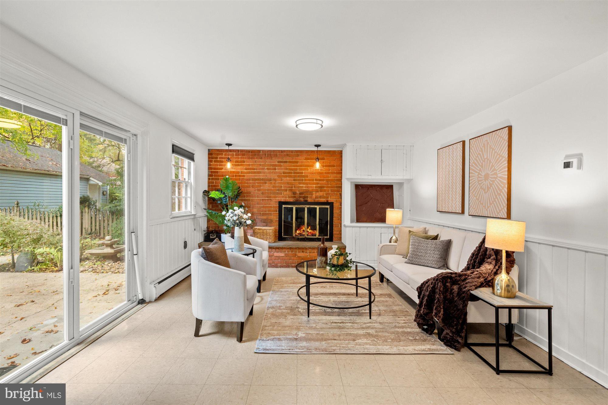 KENSINGTON - Residential