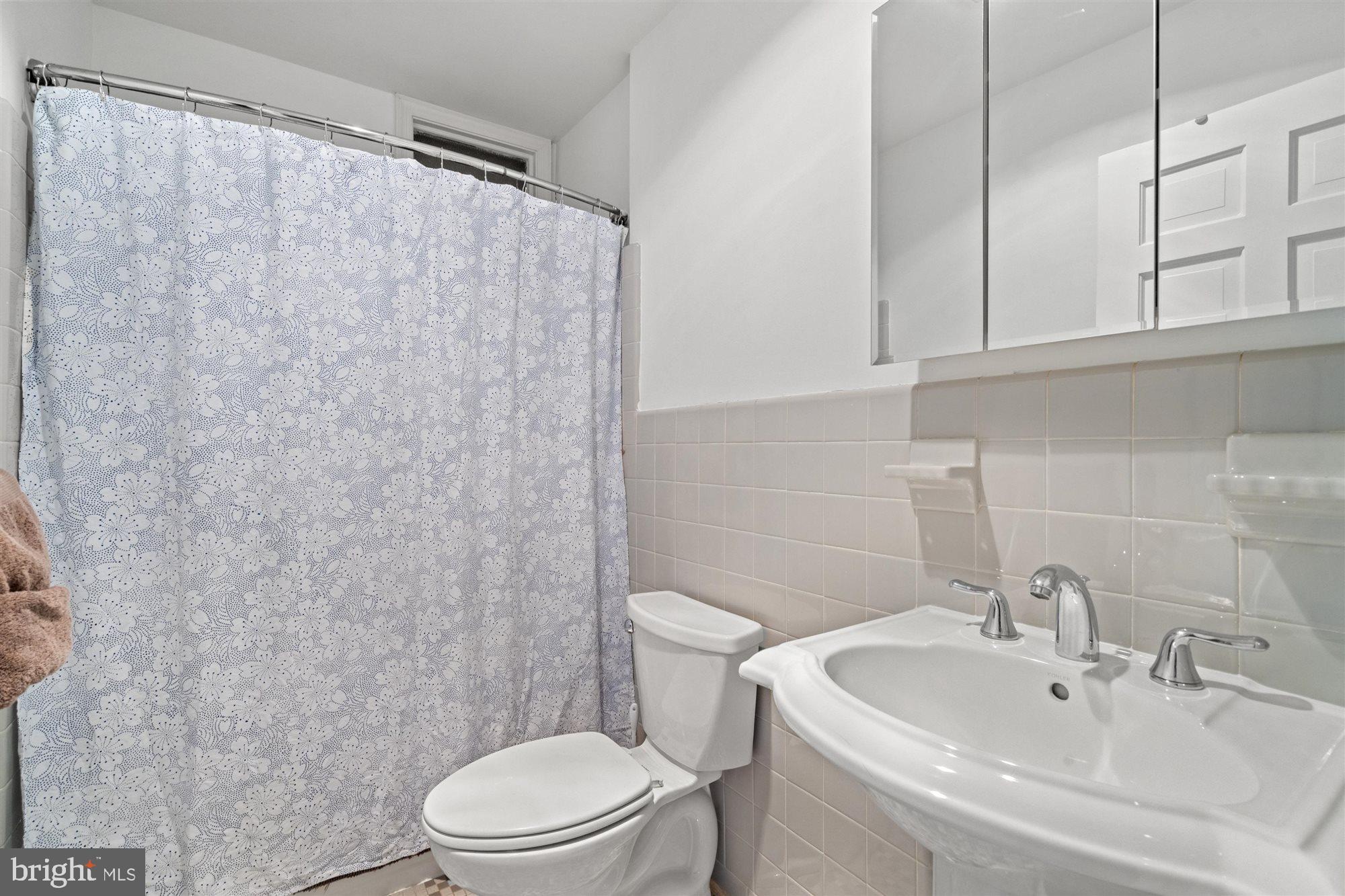 KENSINGTON - Residential