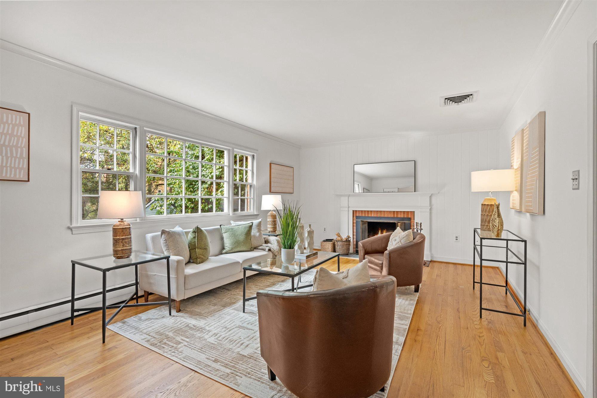 KENSINGTON - Residential