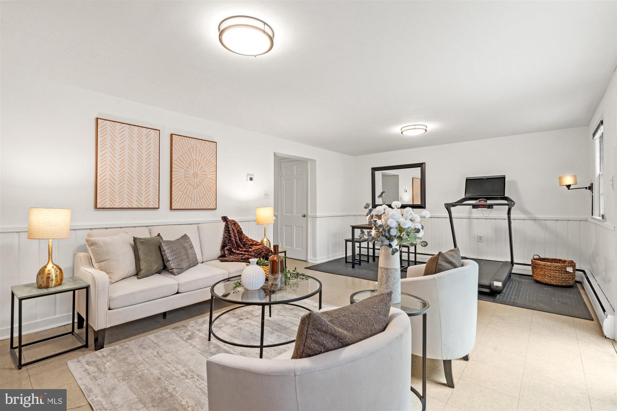 KENSINGTON - Residential