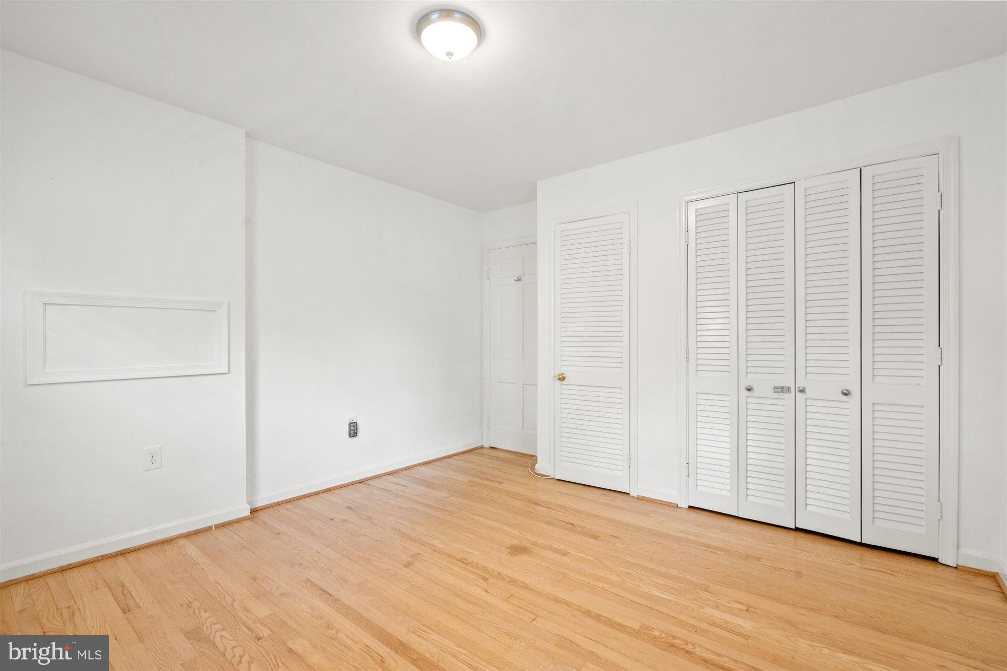 KENSINGTON - Residential